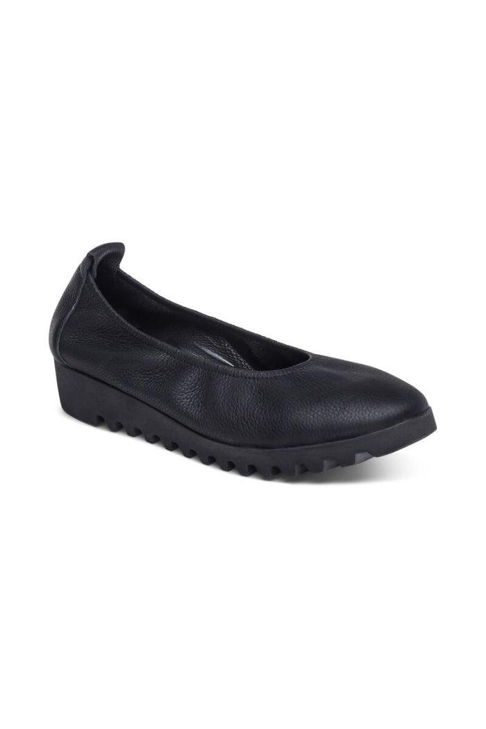 Aetrex Brianna Ballet Flat Product Image