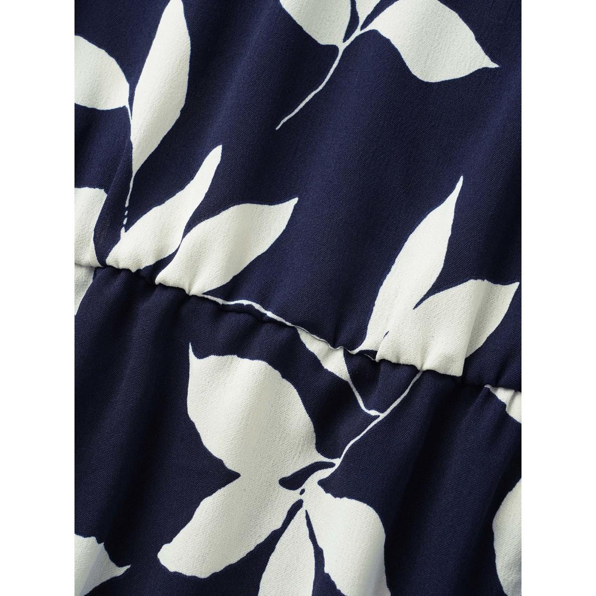 Plus Size Leaf Print Pocket Belted Dress DarkBlue Women Casual Belted Round Neck Short sleeve Curvy Midi Dress BloomChic 18-20/2X Product Image