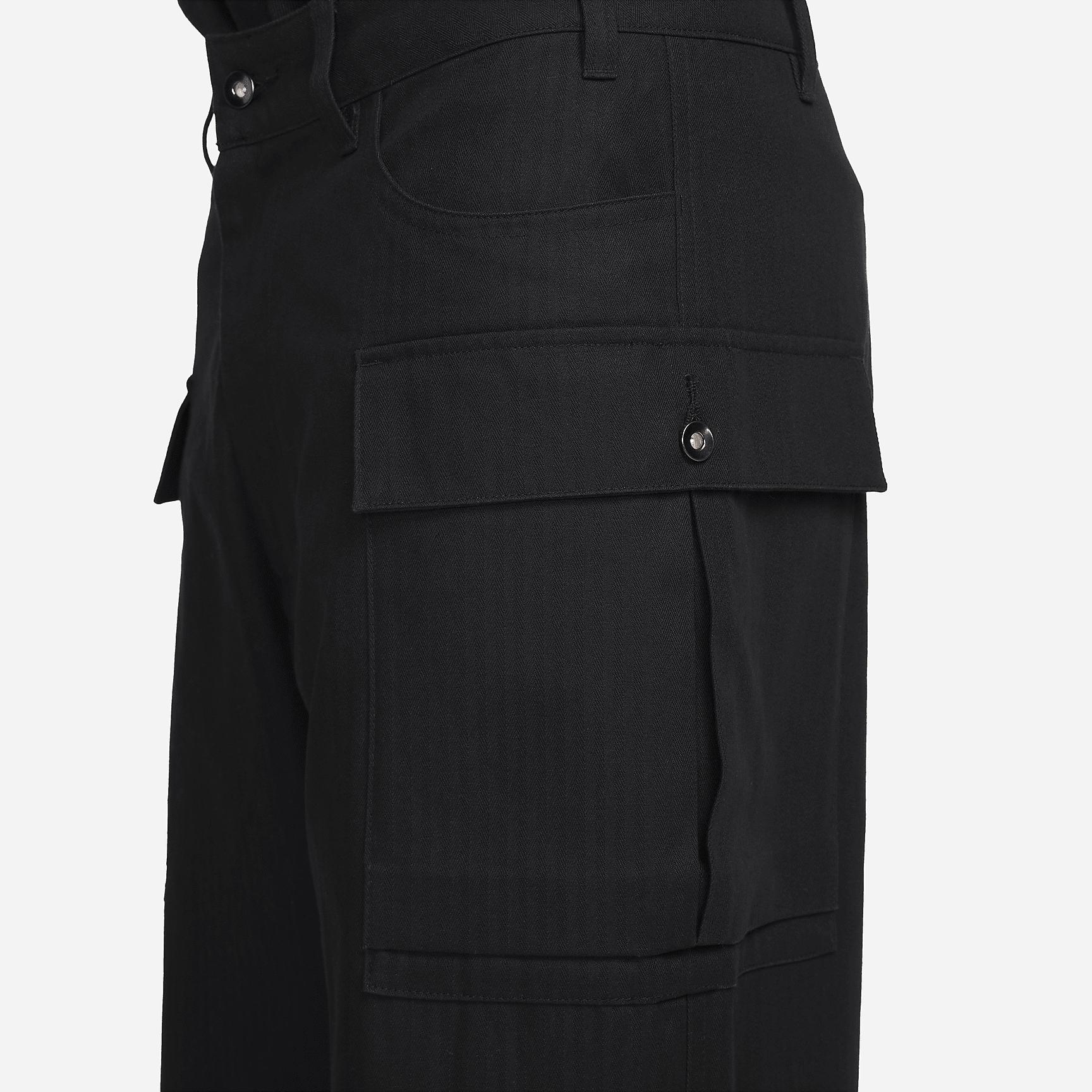 Nike Life Men's Cargo Pants Product Image