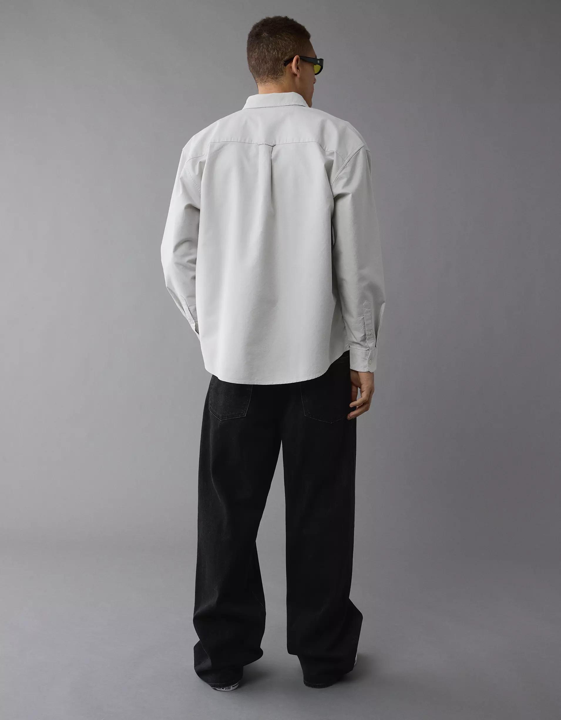 AE Everyday Relaxed Oxford Button-Up Shirt Product Image