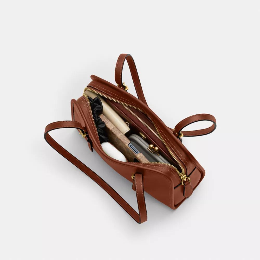 Swing Zip Bag Product Image