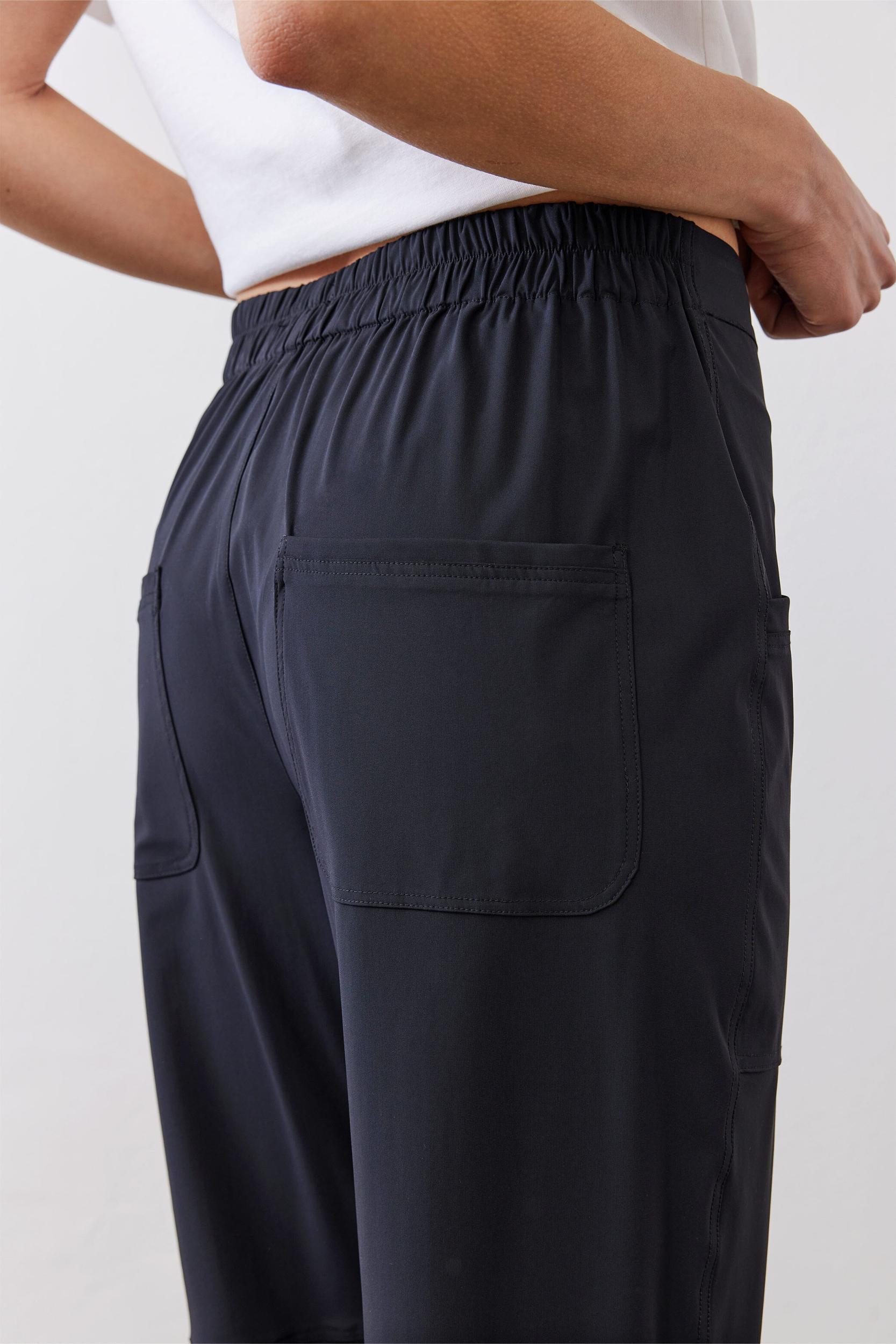 The Everlasting Slim Pants Product Image