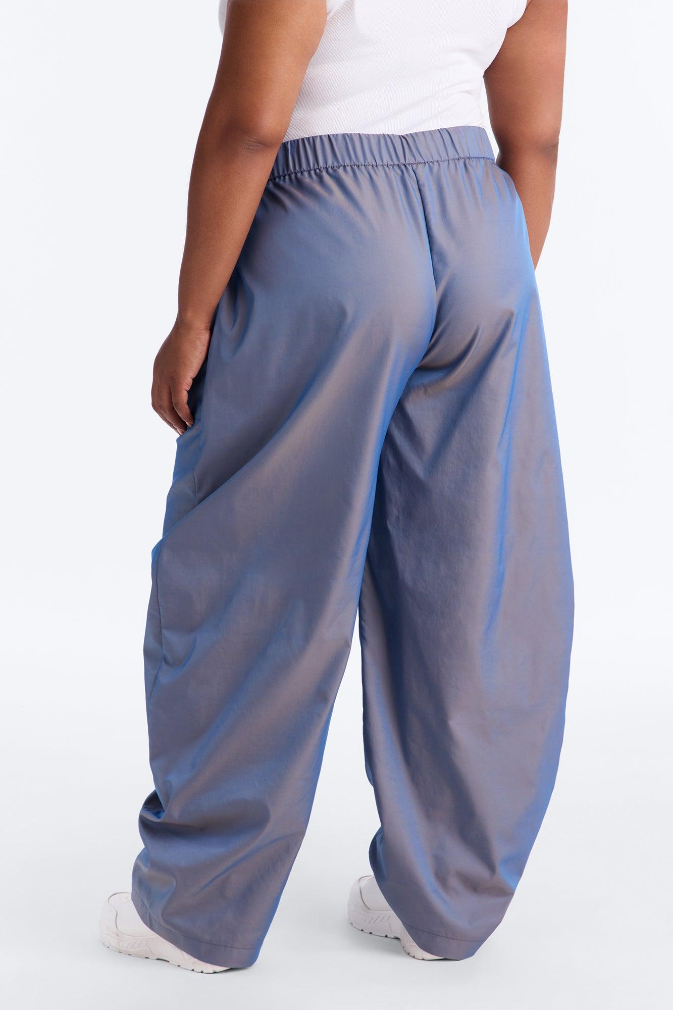 No Chill Zone Windbreaker Barrel Pant 31″ - Blue Female Product Image