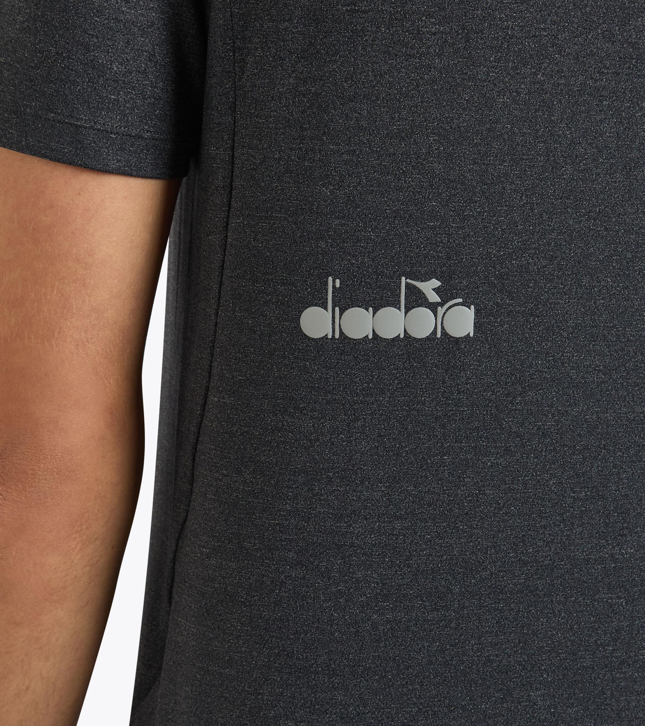 SS T-SHIRT TECH RUN CREW Product Image