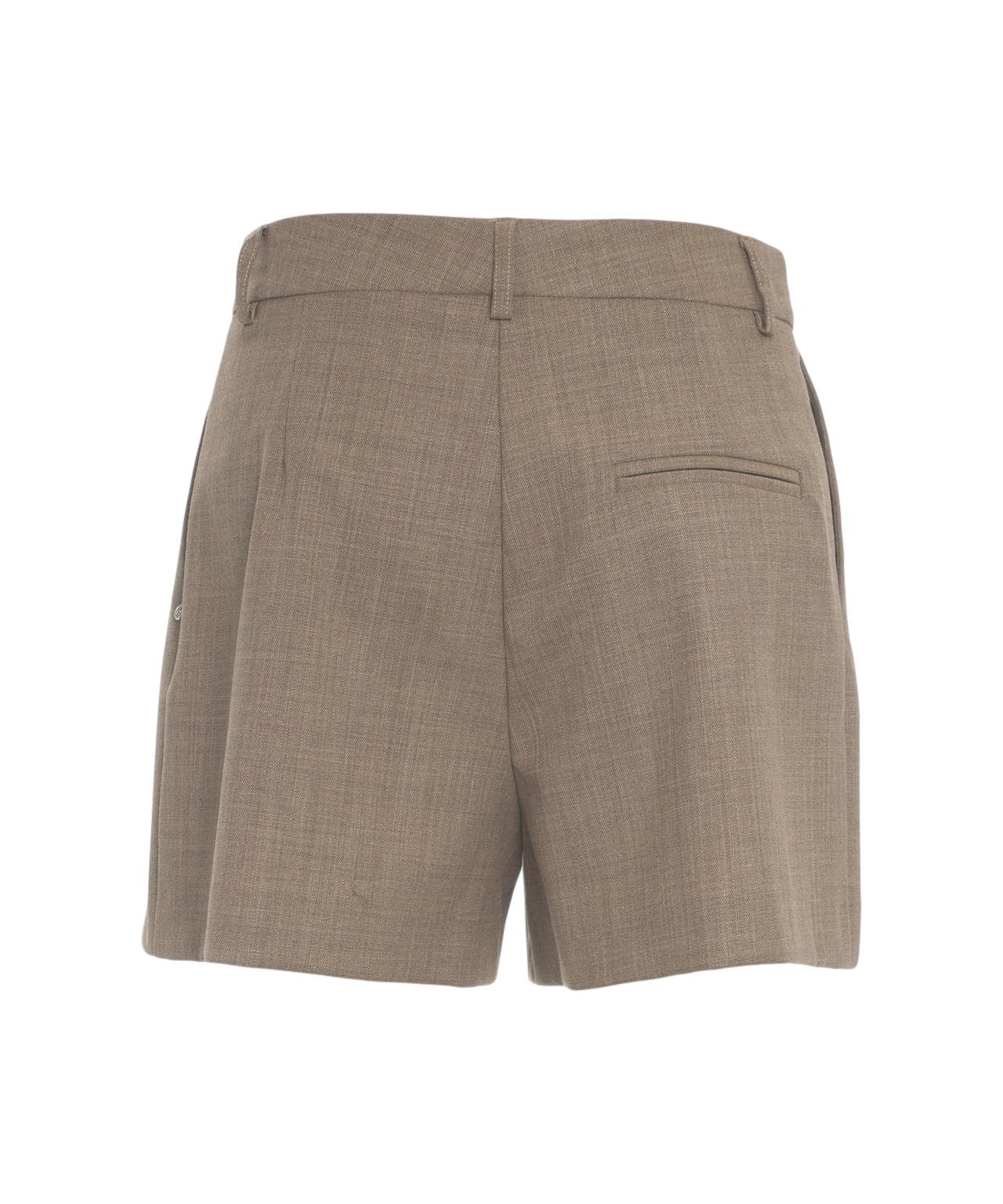 Bermuda shorts with pleats Product Image