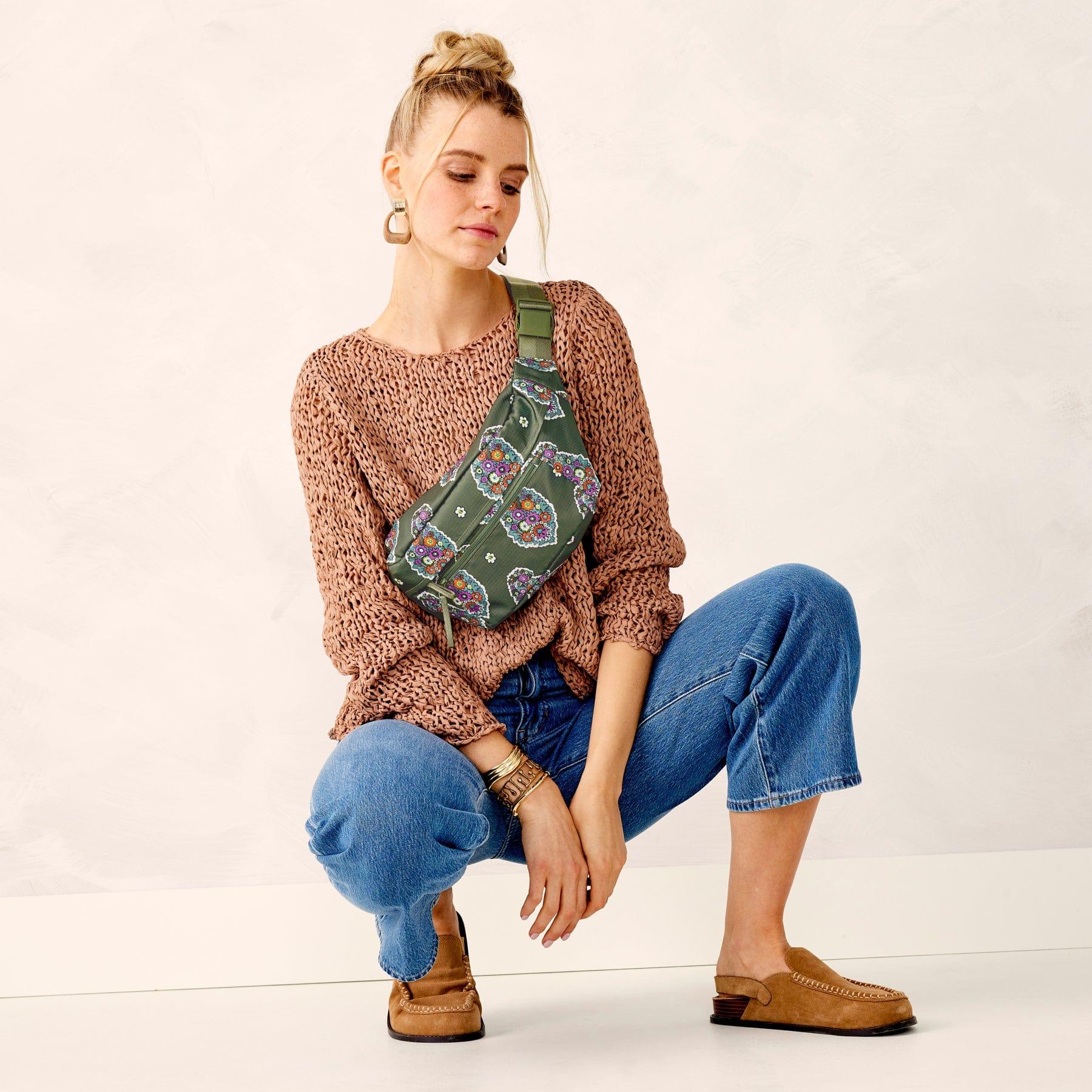 Carew Hydration Crossbody Product Image