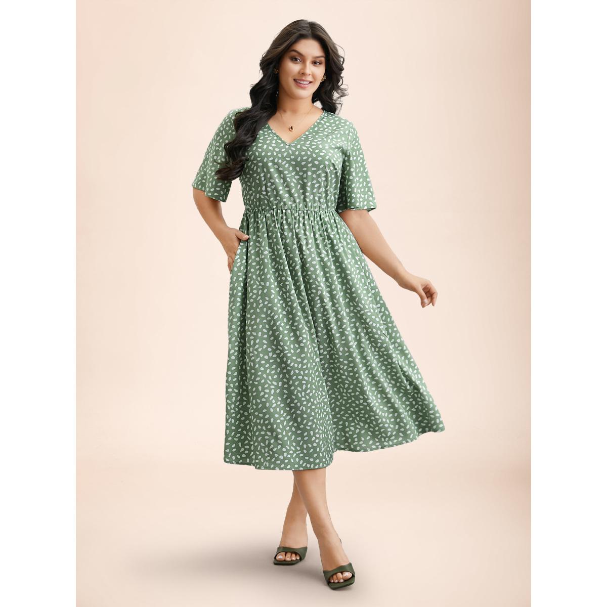 Plus Size Polka Dot Print V-Neck Half Sleeve Midi Dress Greenbean Women Elegant Non V-neck Short sleeve Curvy BloomChic 28/5X Product Image