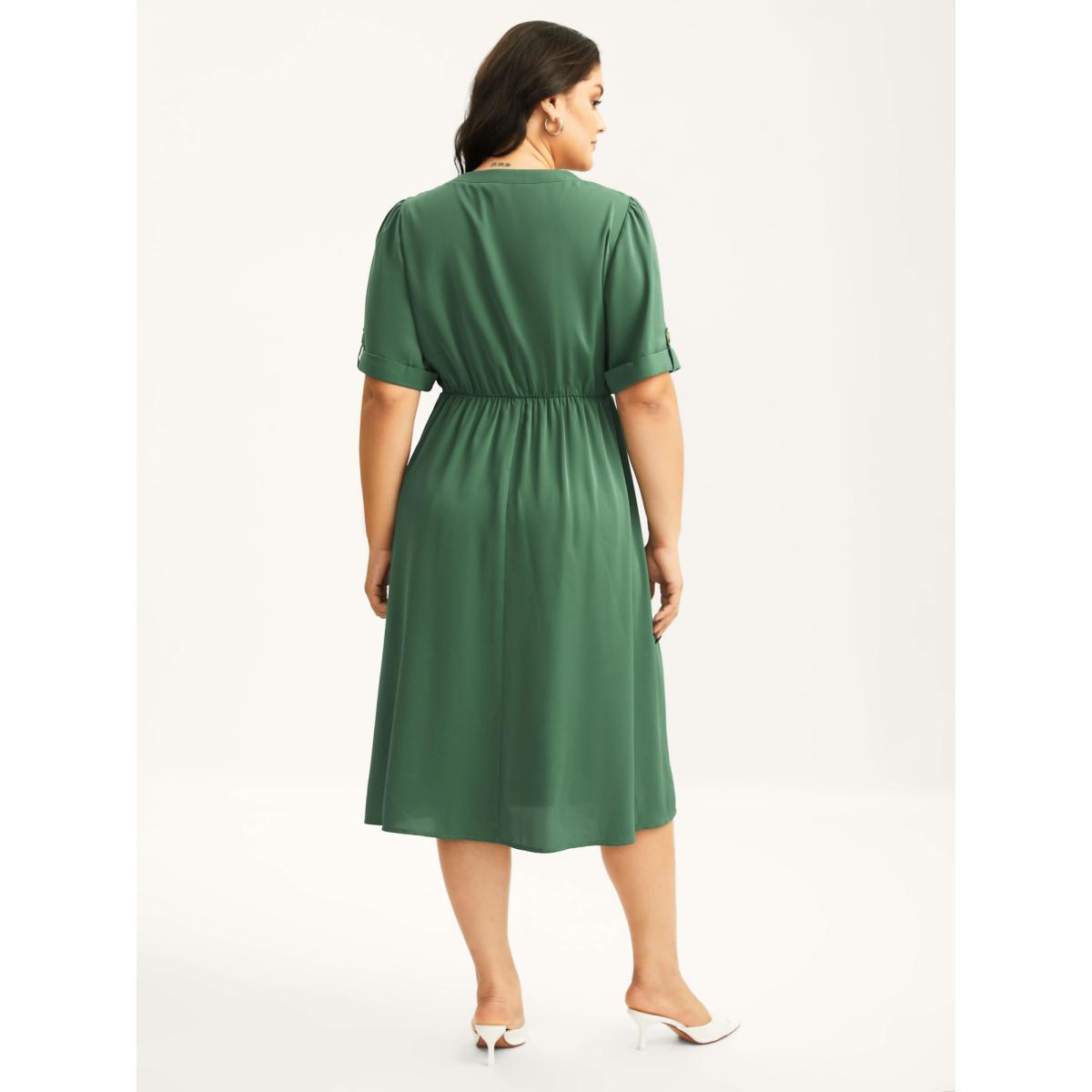 Plus Size Shirred Neck Stretchy Waist Pockets Midi Dress DarkGreen Women Flat collar with V-notch Short sleeve Curvy BloomChic 12/L Product Image