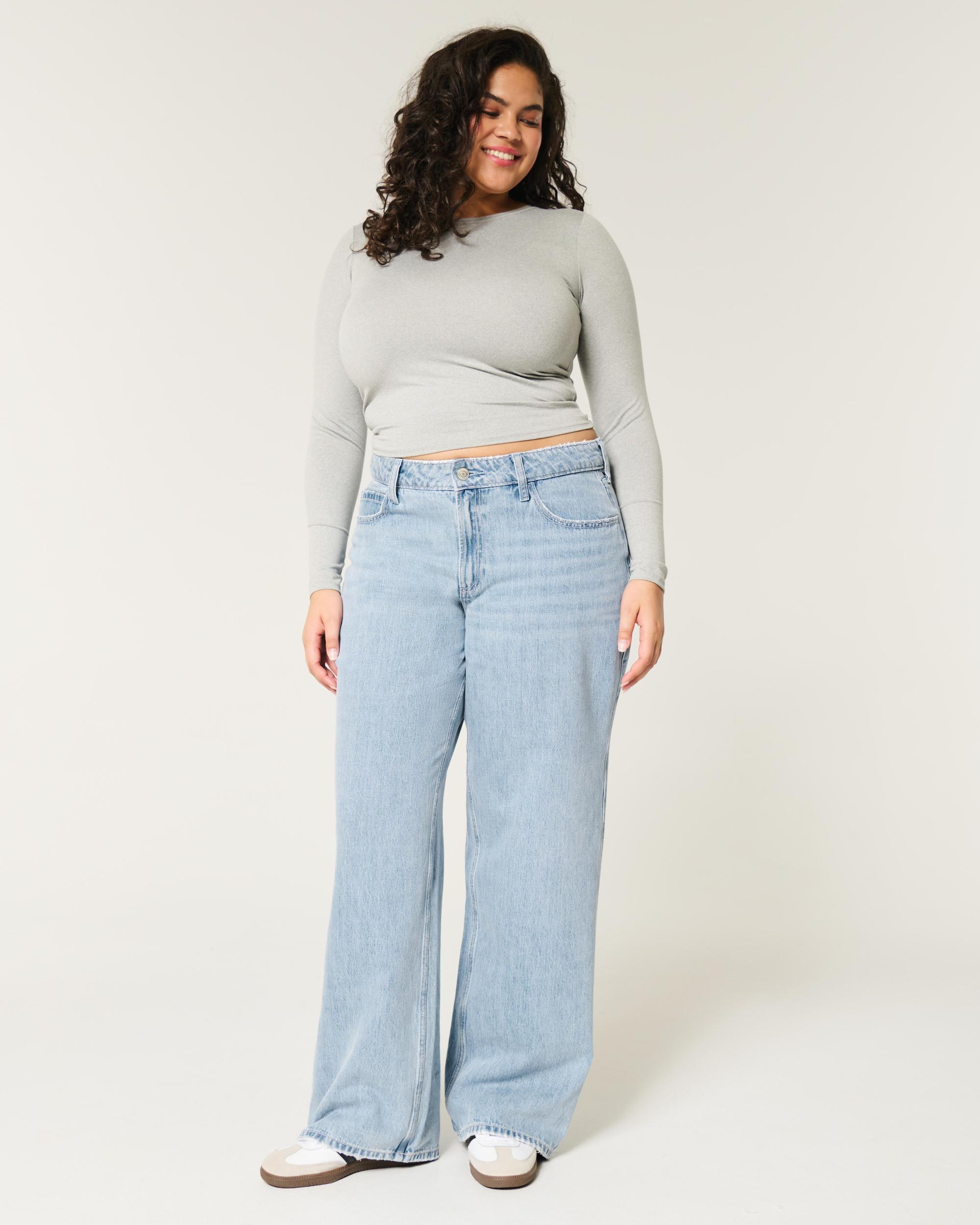 Curvy Mid-Rise Medium Wash Baggy Jeans Product Image