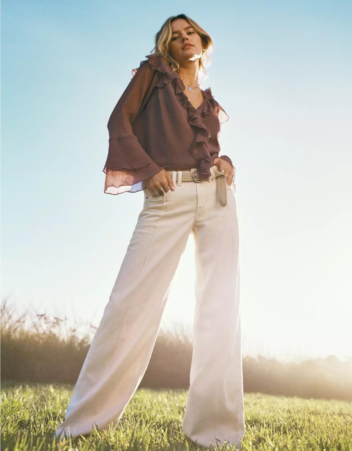 AE Dreamy Drape Stretch Low-Rise Baggy Wide-Leg Pant Product Image