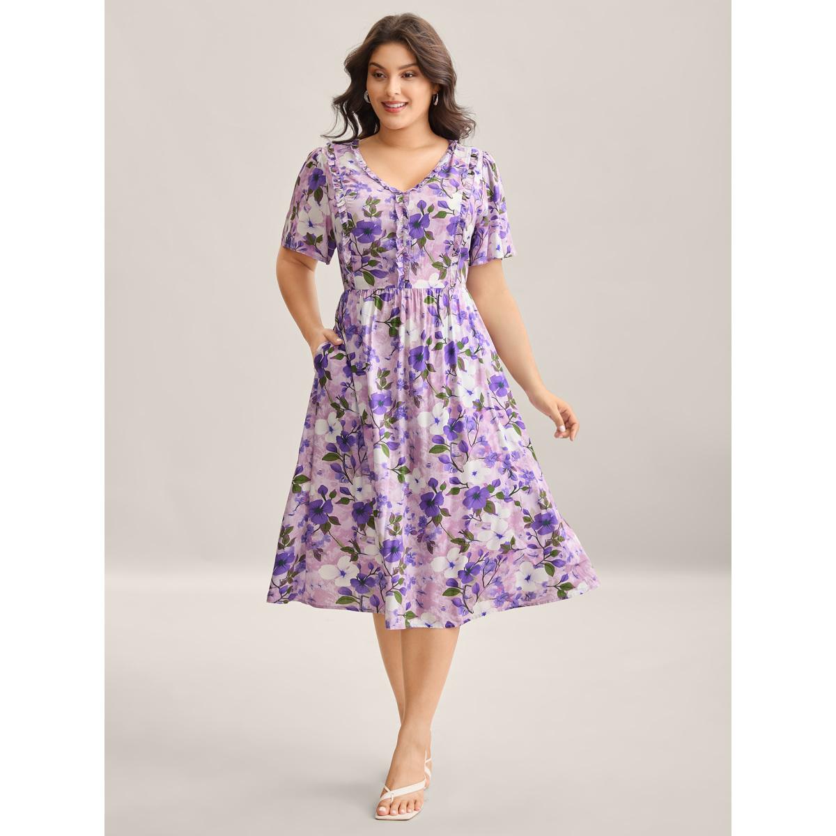 Plus Size Floral Print Ruffled Neck Pockets Midi Dress Lilac Women Romantic V-neck Short sleeve Curvy BloomChic 28/5X Product Image