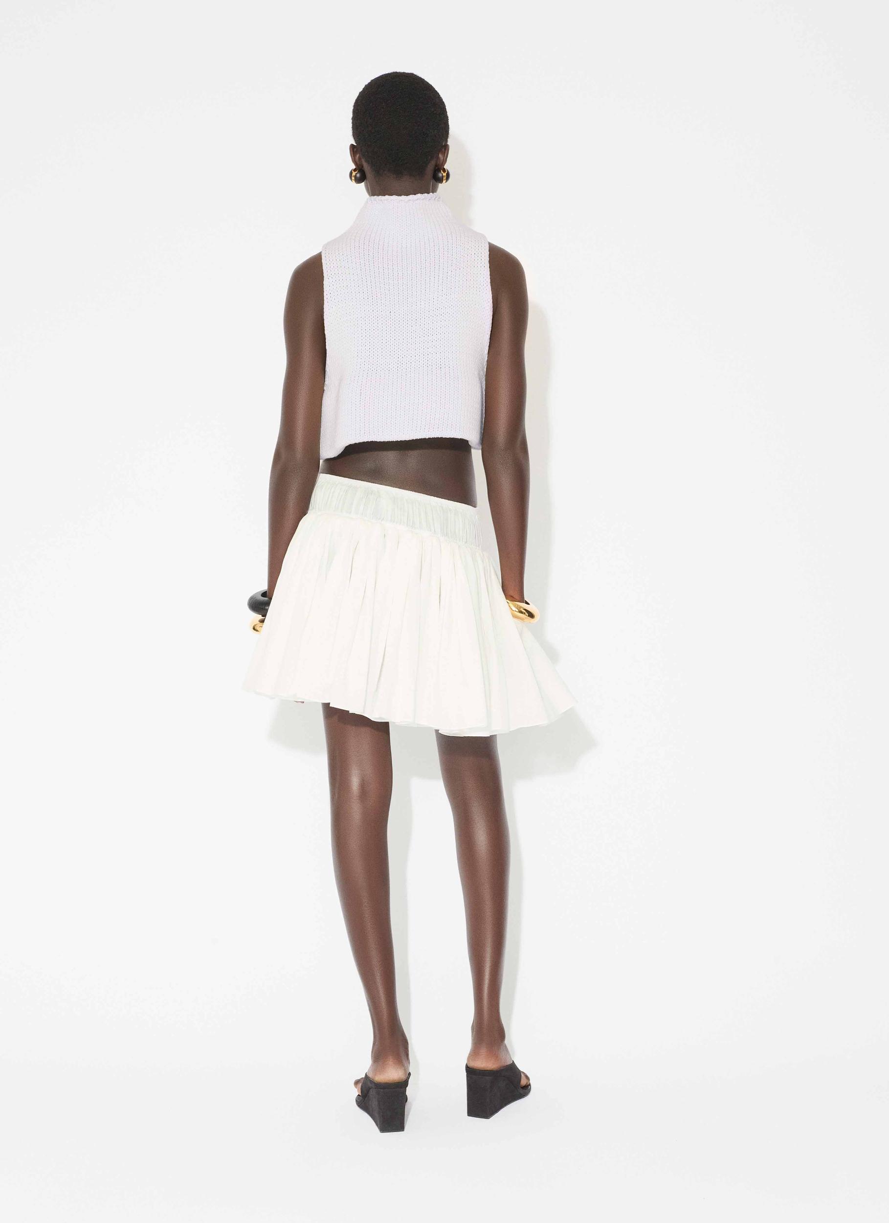 WHITE CHUNKY KNIT SLEEVELESS SWEATER Product Image