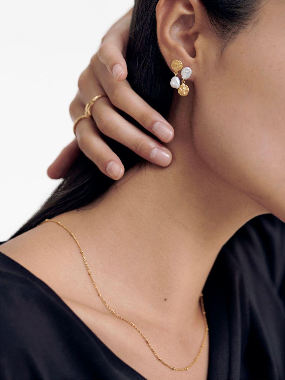 x Mother of Pearl Keshi pearl stud earrings Product Image