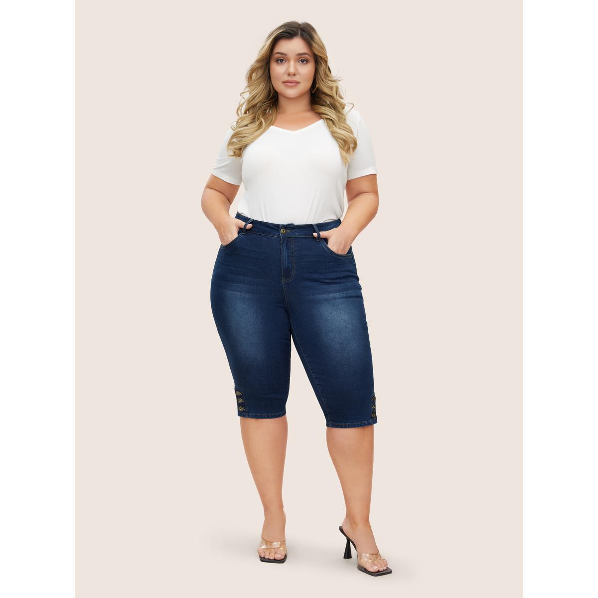 Plus Size High stretch Dark Wash Button Hem Cropped Jeans Women Blue Elegant Button High stretch Slanted pocket Jeans BloomChic 18/2X Product Image