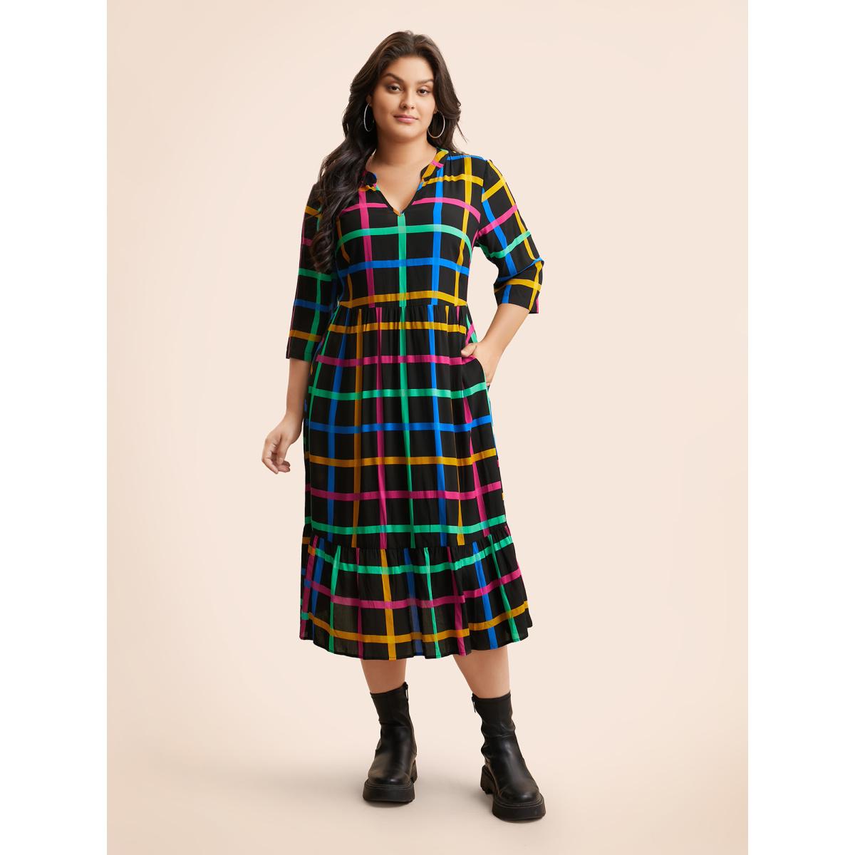 Plus Size Plaid Notched Ruffle Hem Pocket Dress Black Women Casual Contrast Flat collar with V-notch Elbow-length sleeve Curvy BloomChic 22-24/3X Product Image