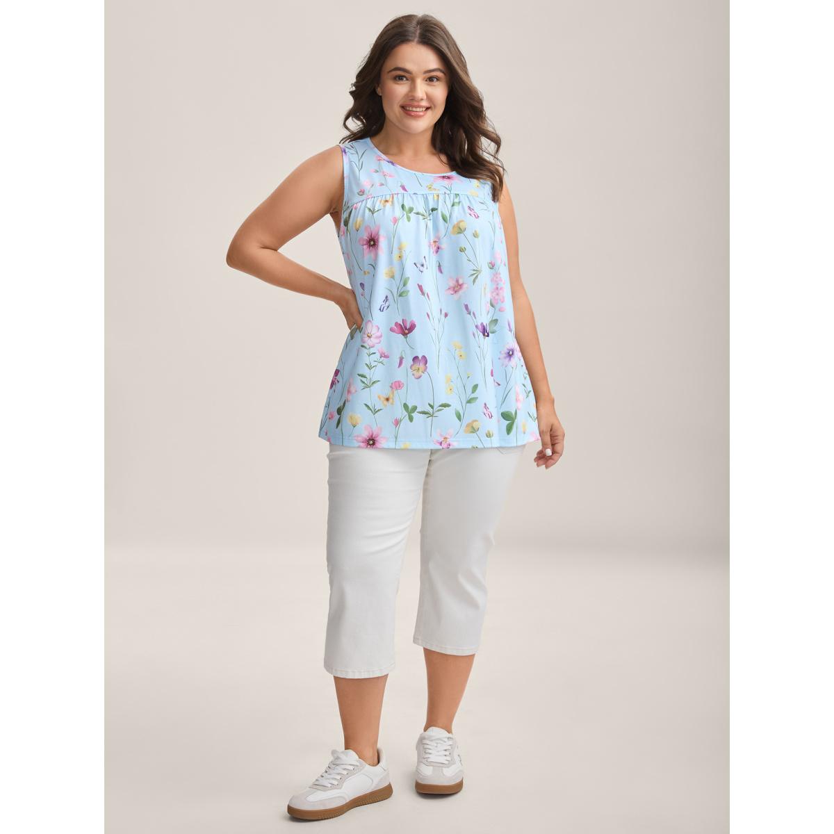 Plus Size Floral Print Flowy Pleated Tank Top Women LightBlue Leisure Gathered Round Neck Casual Tank Tops Camis BloomChic 30/6X Product Image