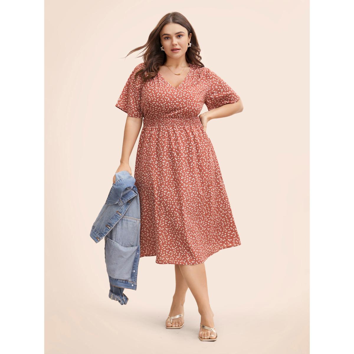 Plus Size Ditsy Floral Shirred Ruffle Sleeve Midi Dress Rouge Women Elegant Gathered V-neck Short sleeve Curvy BloomChic 14-16/1X Product Image