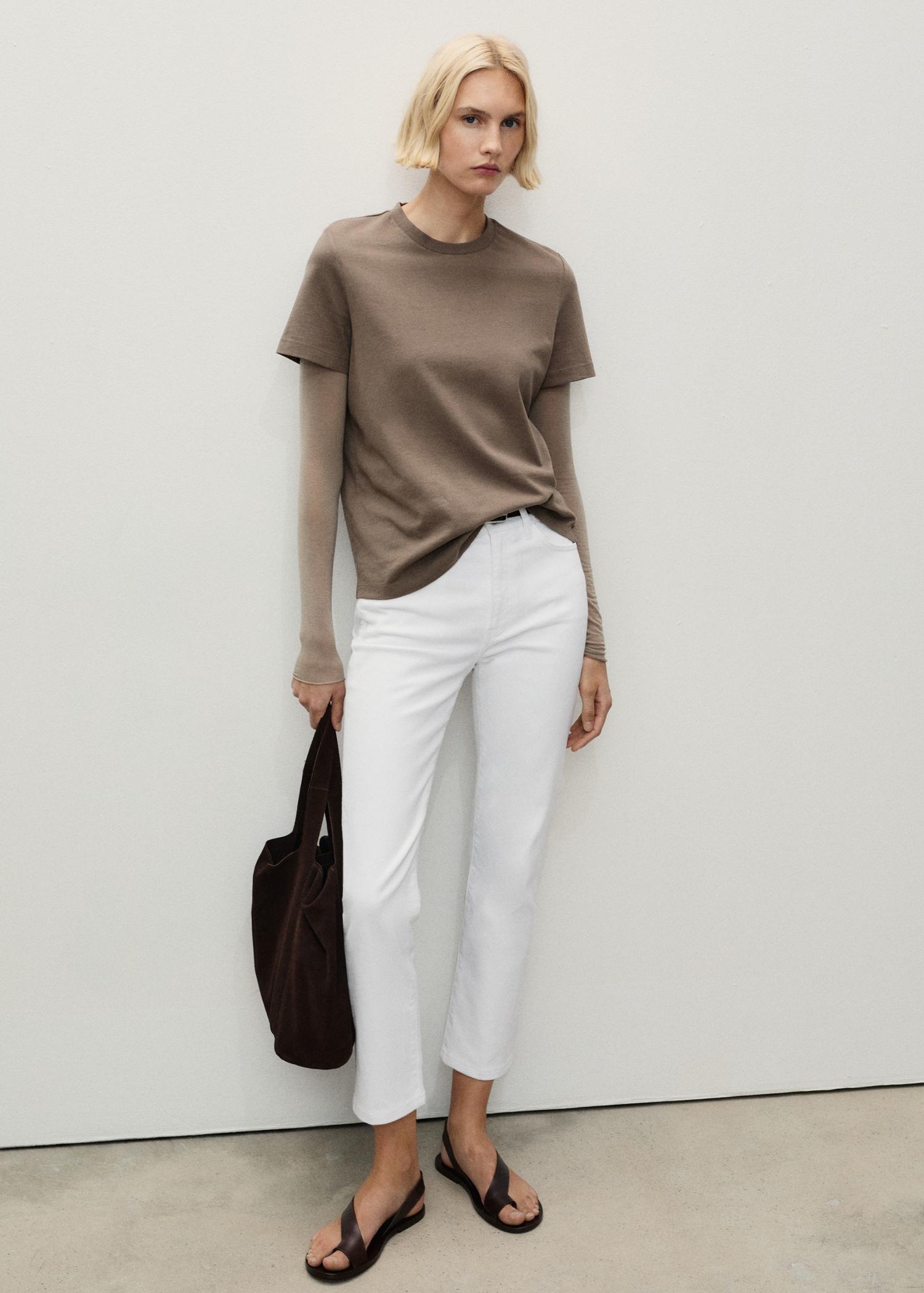 Claudia slim-fit cropped jeans - Women | MANGO USA Product Image