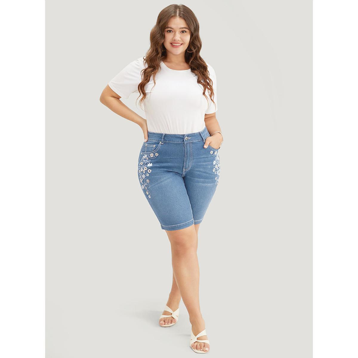 Plus Size Very Stretchy High Rise Dark Wash Floral Embroidered Denim Shorts Women LightBlue High stretch Everyday Slanted pocket Casual Denim Shorts BloomChic 10/M Product Image