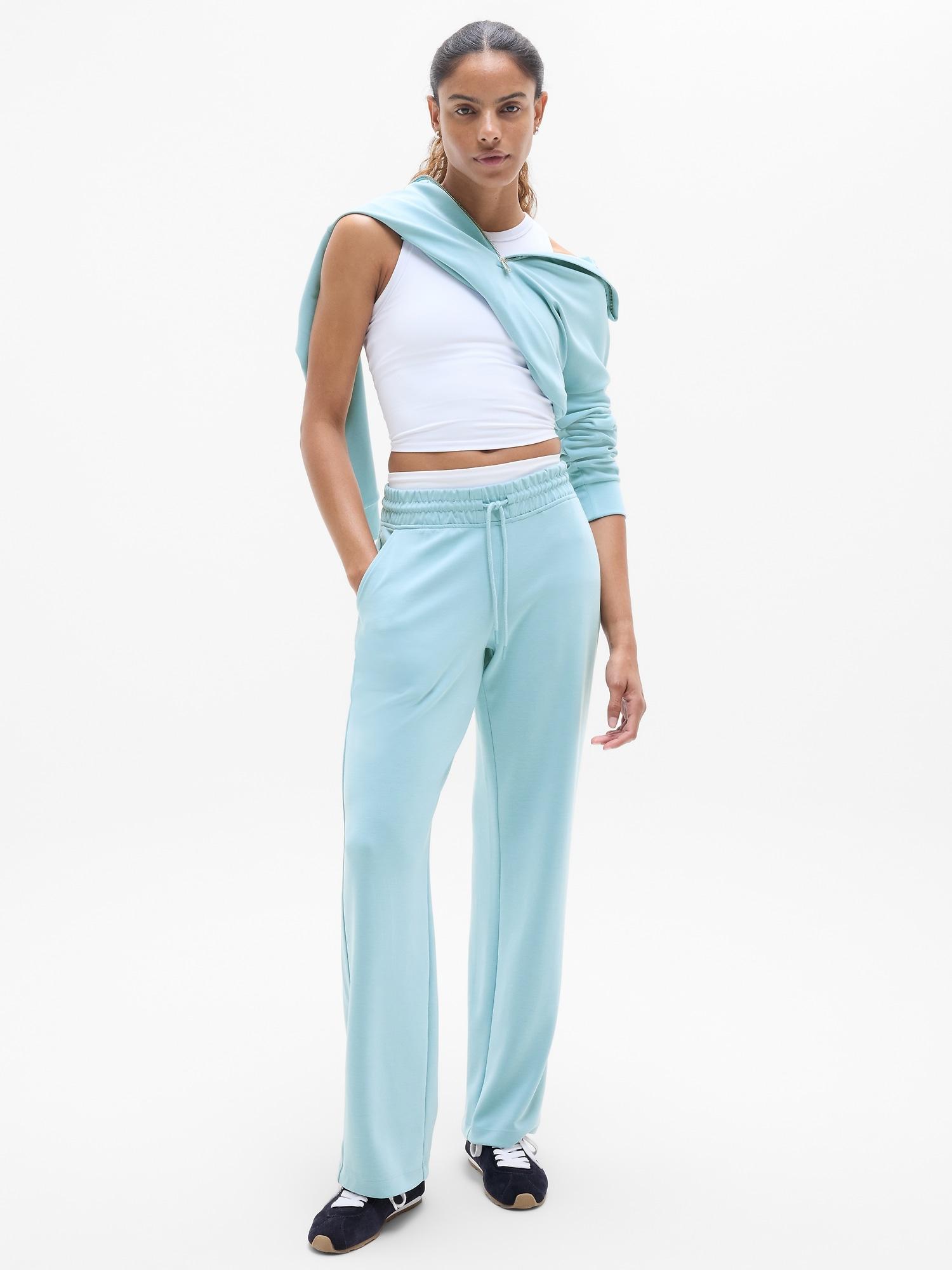 Seasoft Mid Rise Straight Pant Product Image