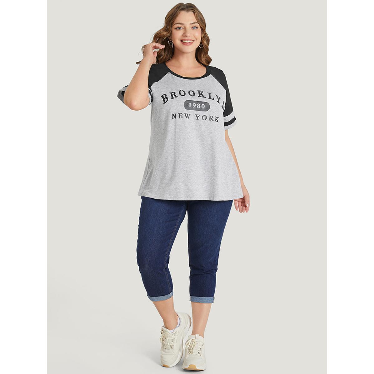 Plus Size Letter Print Contrast Raglan Sleeve Graphic Tee LightGray Women Casual Striped Dailywear T-shirts BloomChic 28/5X Product Image