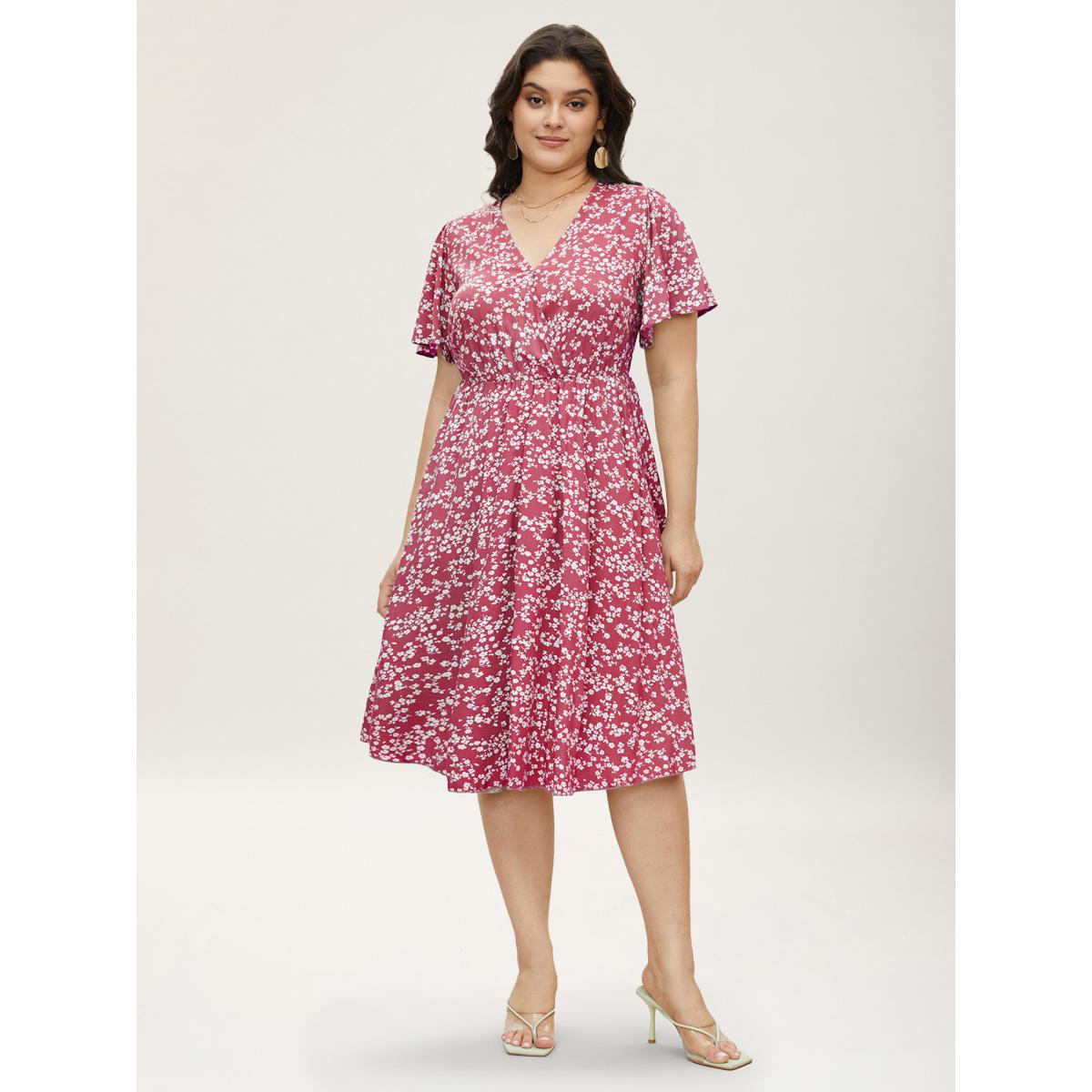 Plus Size Bloom Dress - Ditsy Floral Elastic Waist Ruffles Pocket Knee Dress DustyPink Women Leisure Non V-neck Short sleeve Curvy Knee Dress BloomChic 22-24/3X Product Image