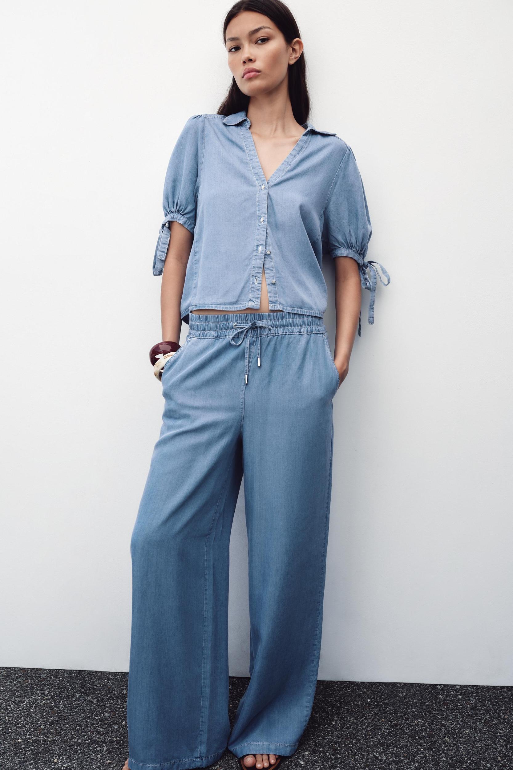 WIDE LEG ELASTIC WAIST PANTS Product Image