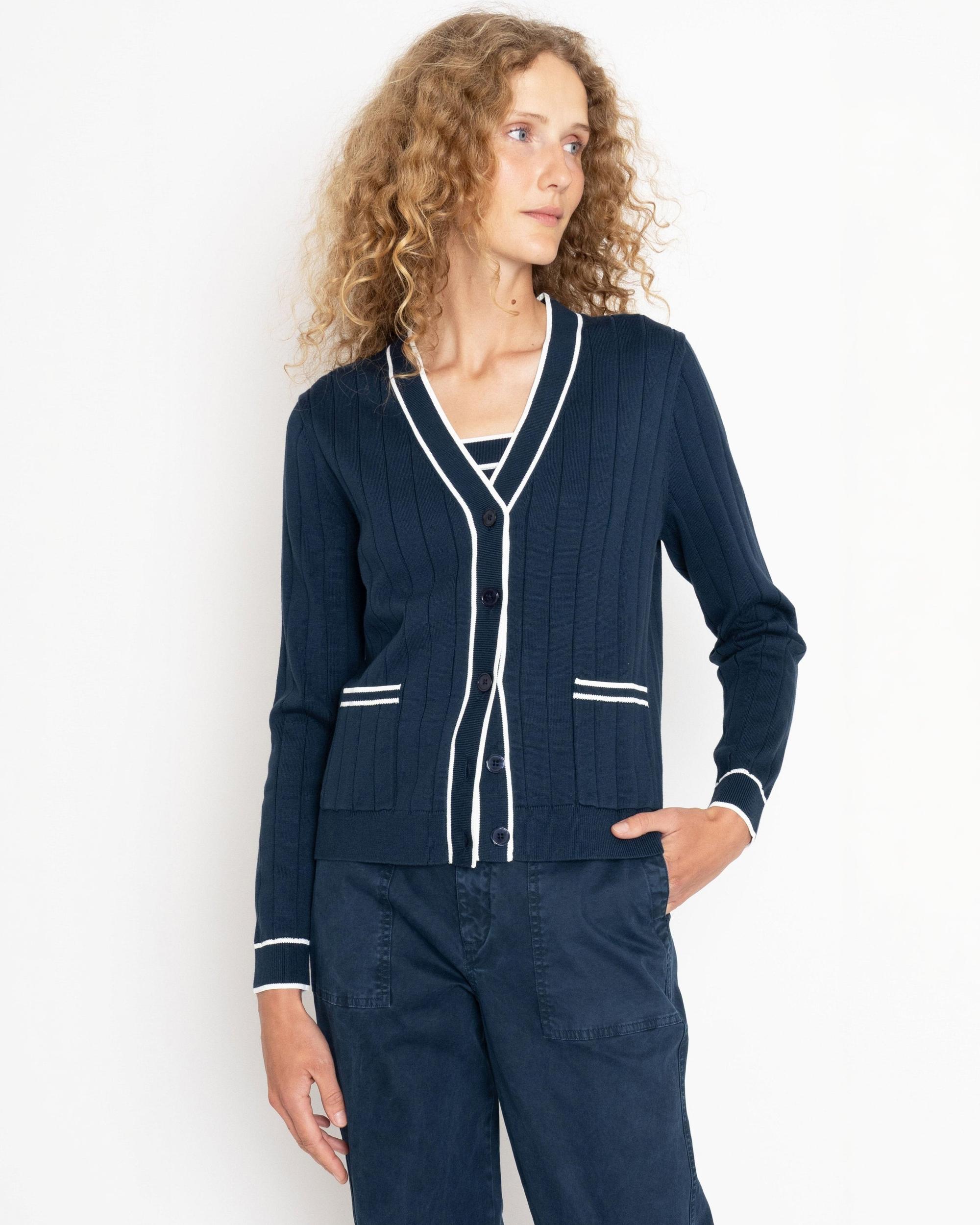 The Dede - Navy/Cream Female Product Image