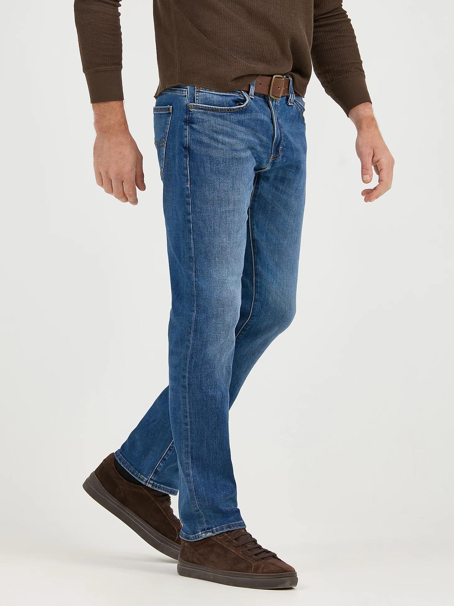 Men's Extreme Motion Slim Straight Jean | Lee® Product Image