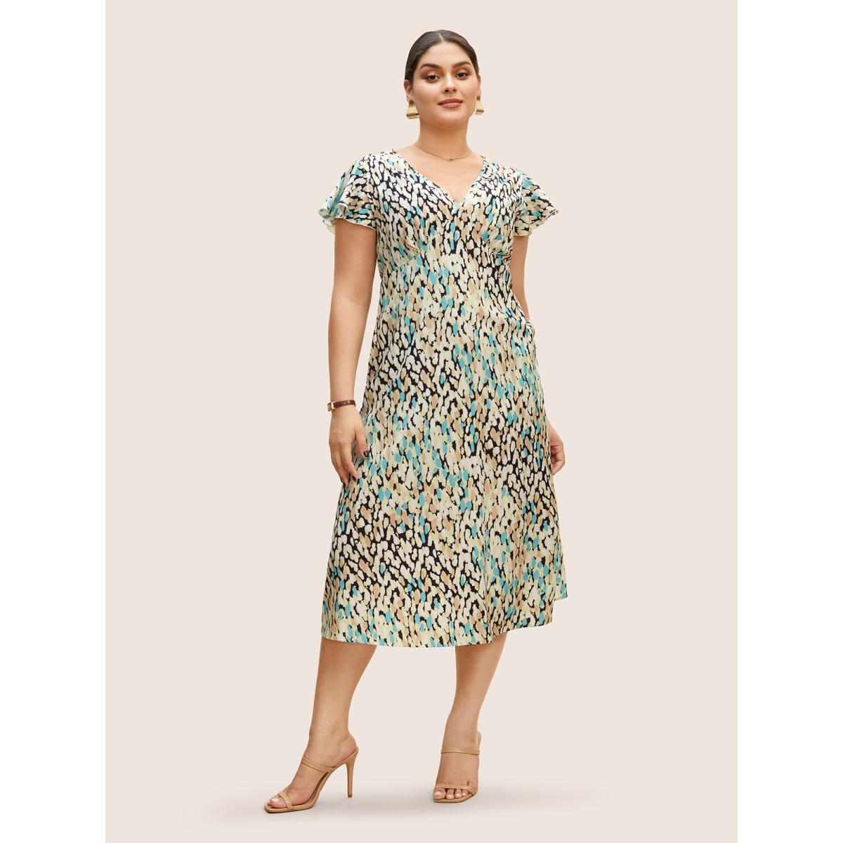 Plus Size V Neck Allover Print Ruffle Cap Sleeve Dress LightBlue Women At the Office Ruffles V-neck Cap Sleeve Curvy BloomChic 18-20/2X Product Image