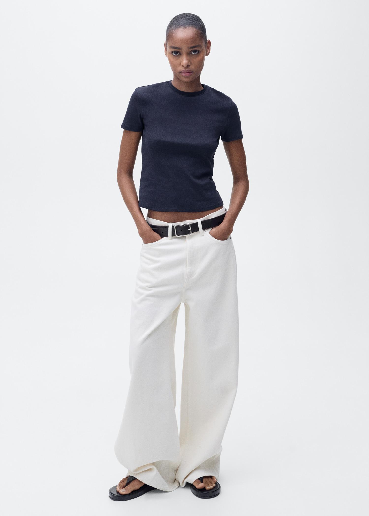 Fitted cotton t-shirt - Women | MANGO USA Product Image