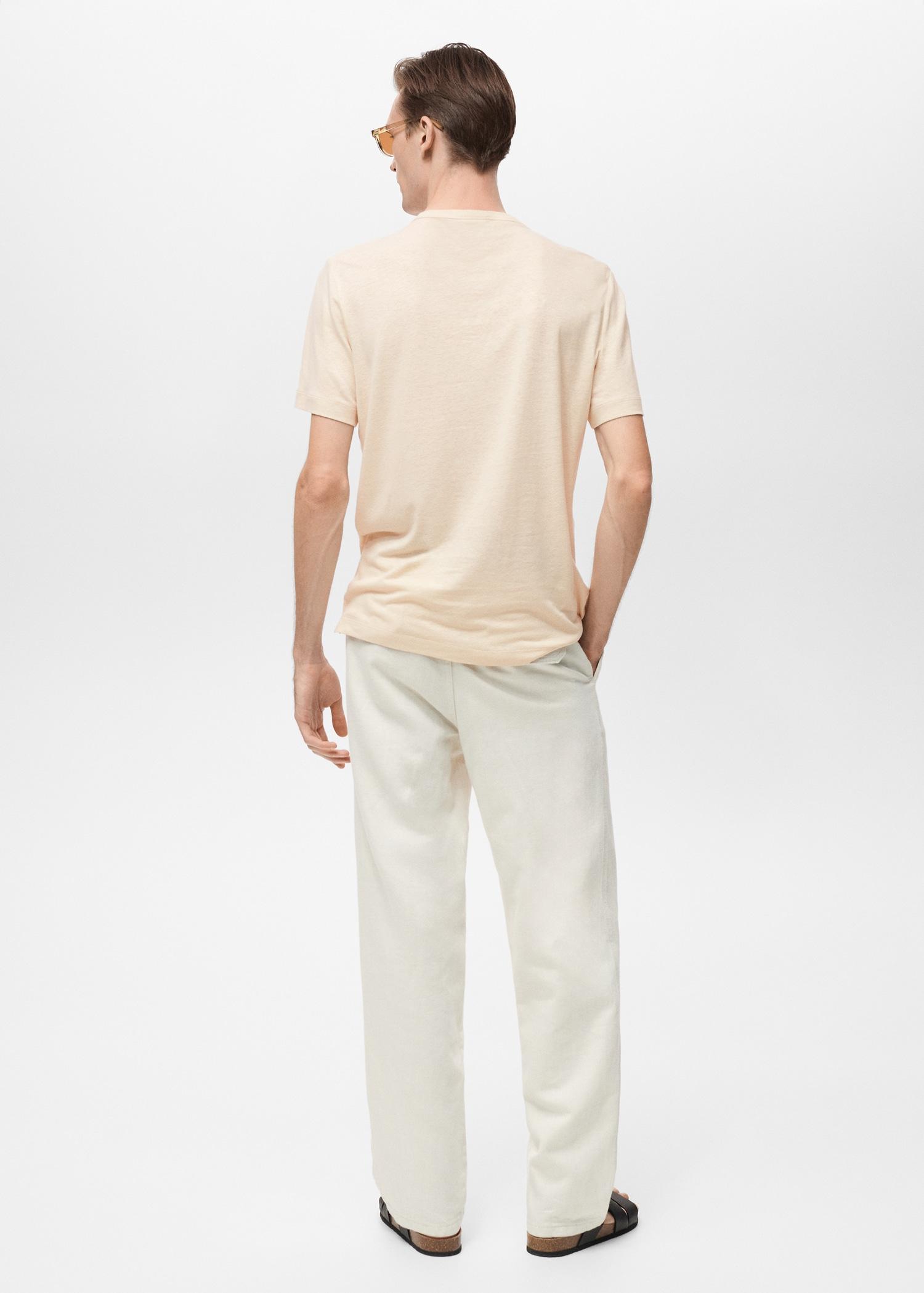 Button linen blend T-shirt - Men | MANGO USA Product Image
