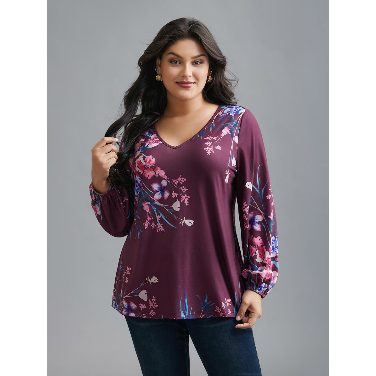 Plus Size V Neck Floral Print Stretchy T-Shirt Mauve Women Elegant Non Natural Flowers V-neck Everyday T-shirts BloomChic 10/M Product Image