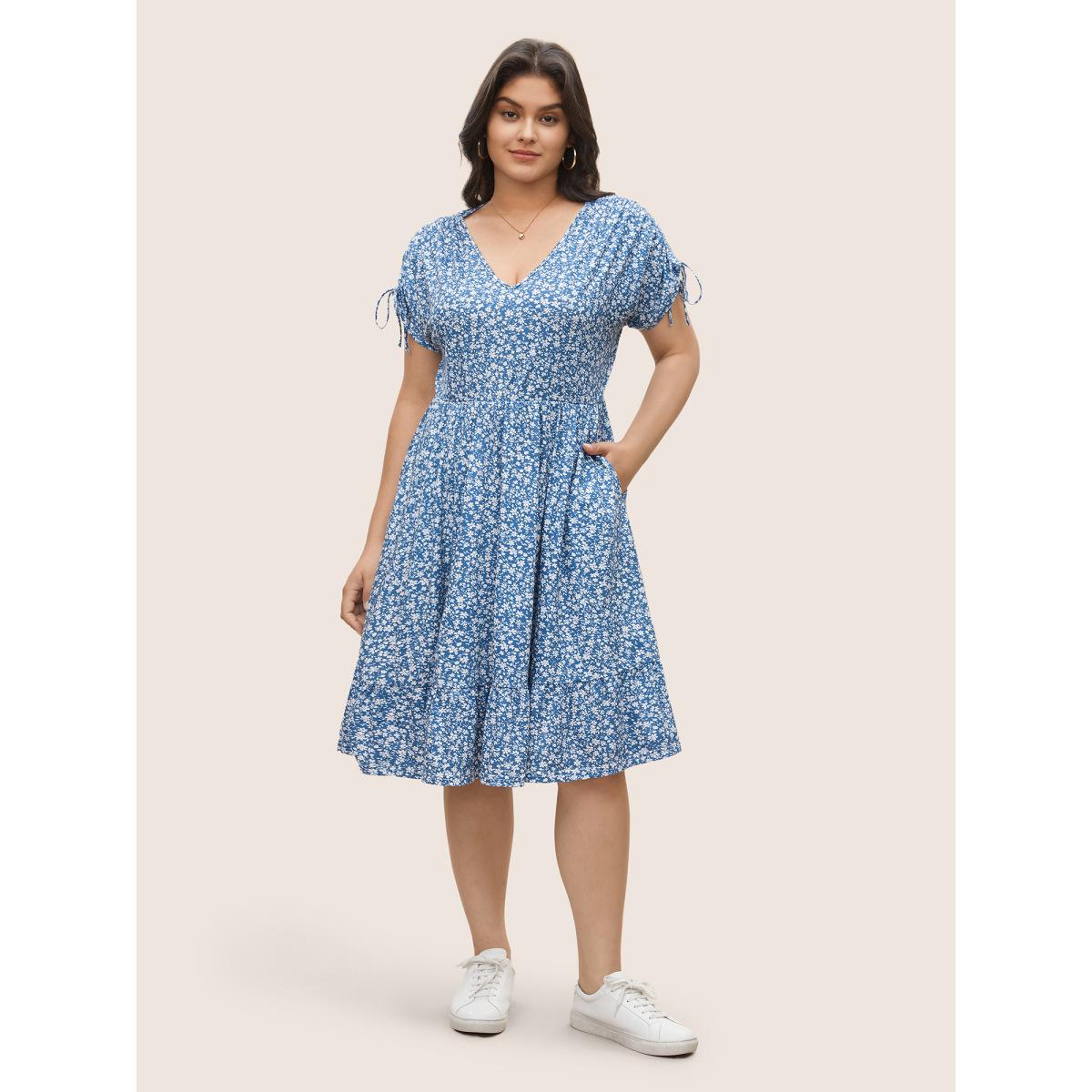 Plus Size Ditsy Floral Drawstring Batwing Sleeve Ruffle Hem Dress Blue Women Elegant Non V-neck Short sleeve Curvy Midi Dress BloomChic 22-24/3X Product Image