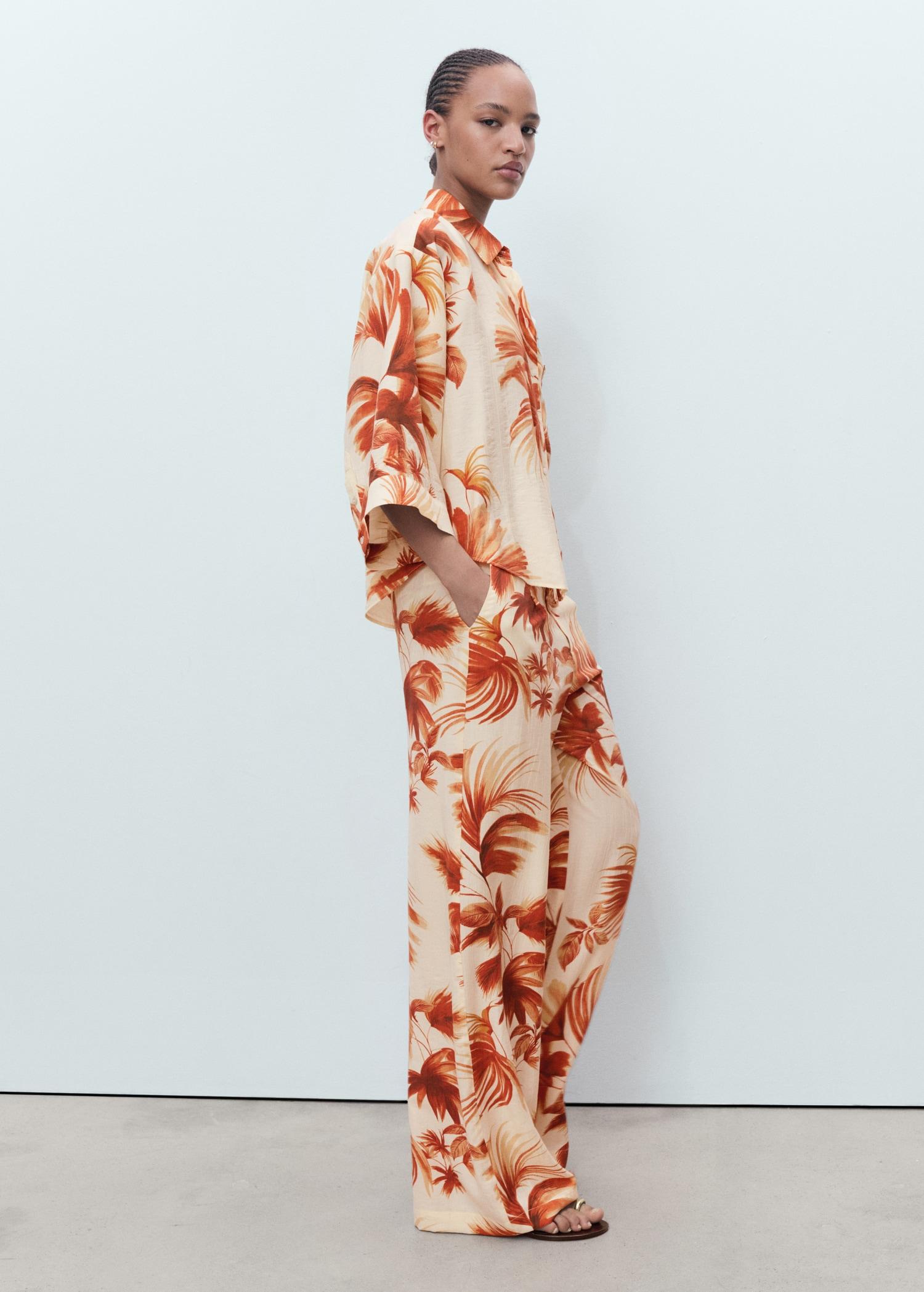 Flowing palm-tree print pants - Women | MANGO USA Product Image