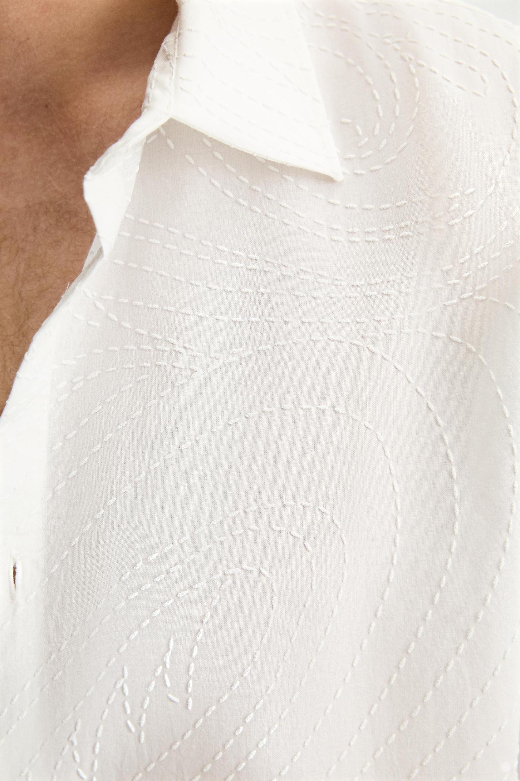 TEXTURED RELAXED FIT SHIRT Product Image