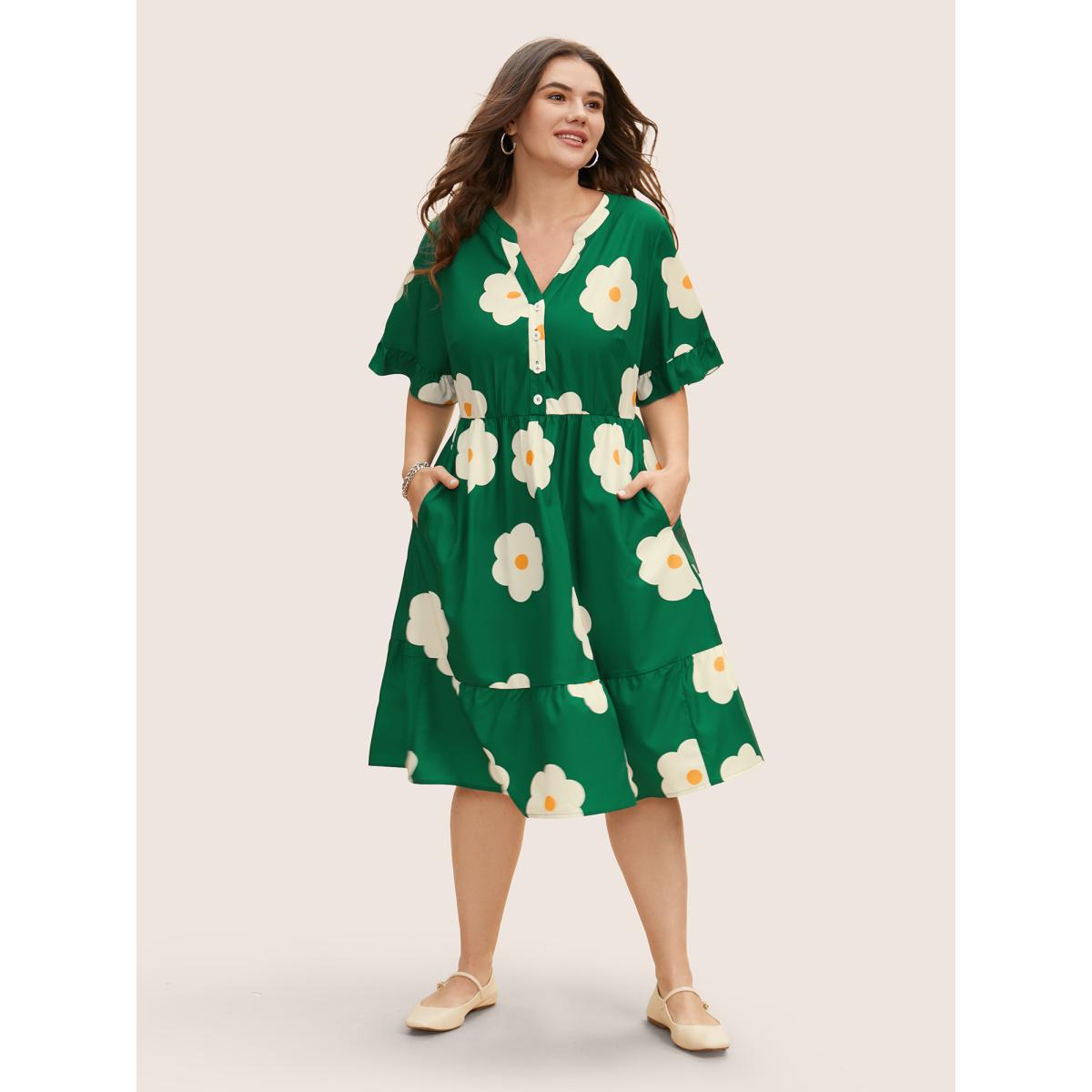 Plus Size Notched Collar Floral Button Up Ruffles Dress DarkGreen Women Casual Button Notched collar Half Sleeve Curvy BloomChic 28/5X Product Image