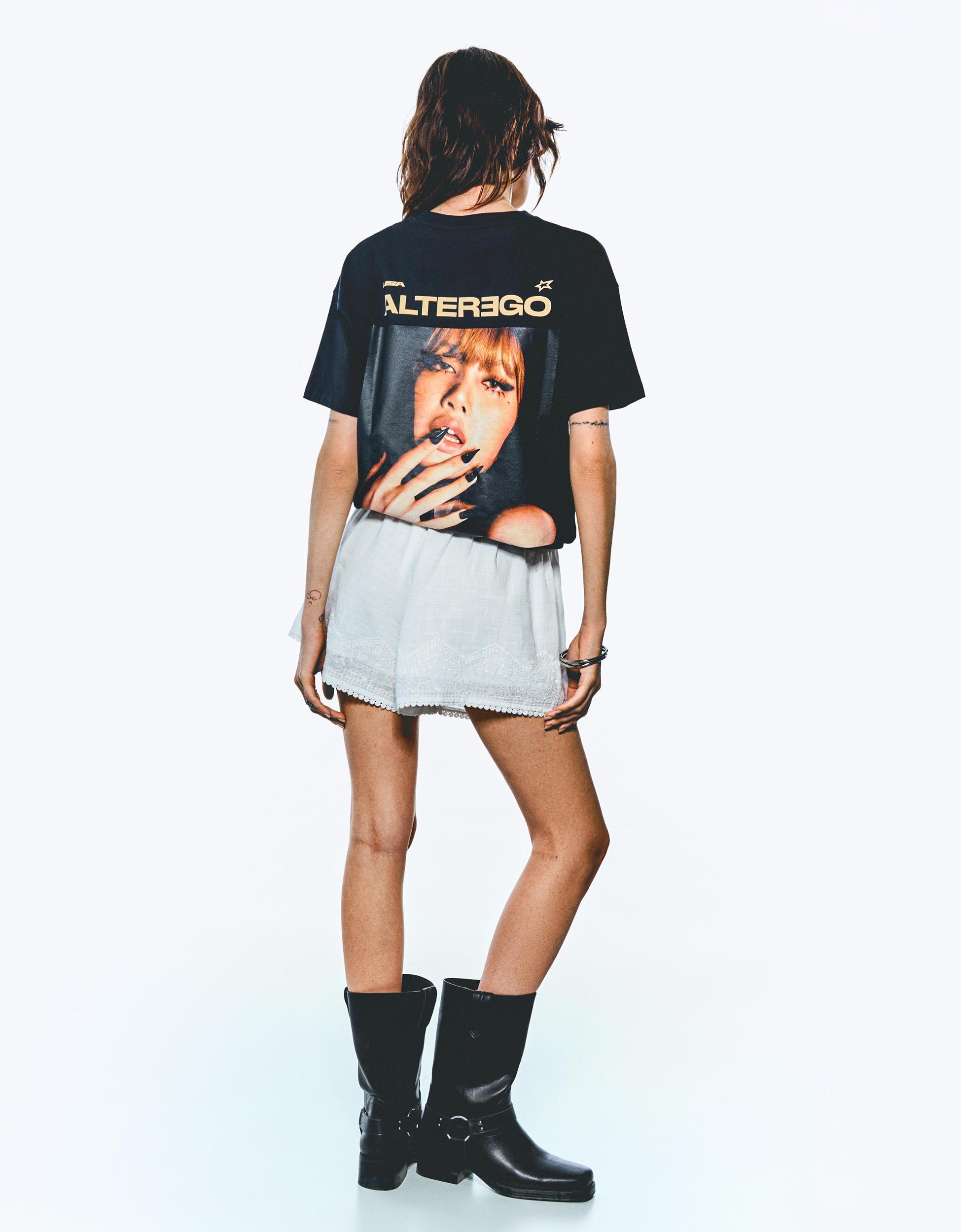 Embroidered boho shorts Product Image