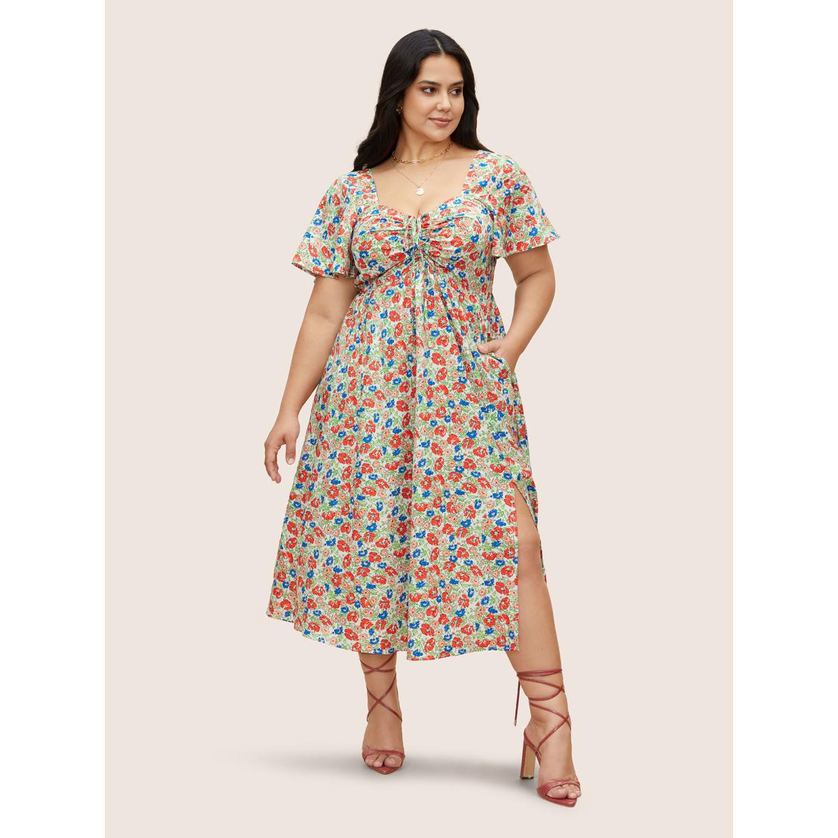 Plus Size Heart Neckline Ditsy Floral Tie Knot Drawstring Dress Multicolor Women Elegant Tie knot Heart neckline Short sleeve Curvy BloomChic 18-20/2X Product Image