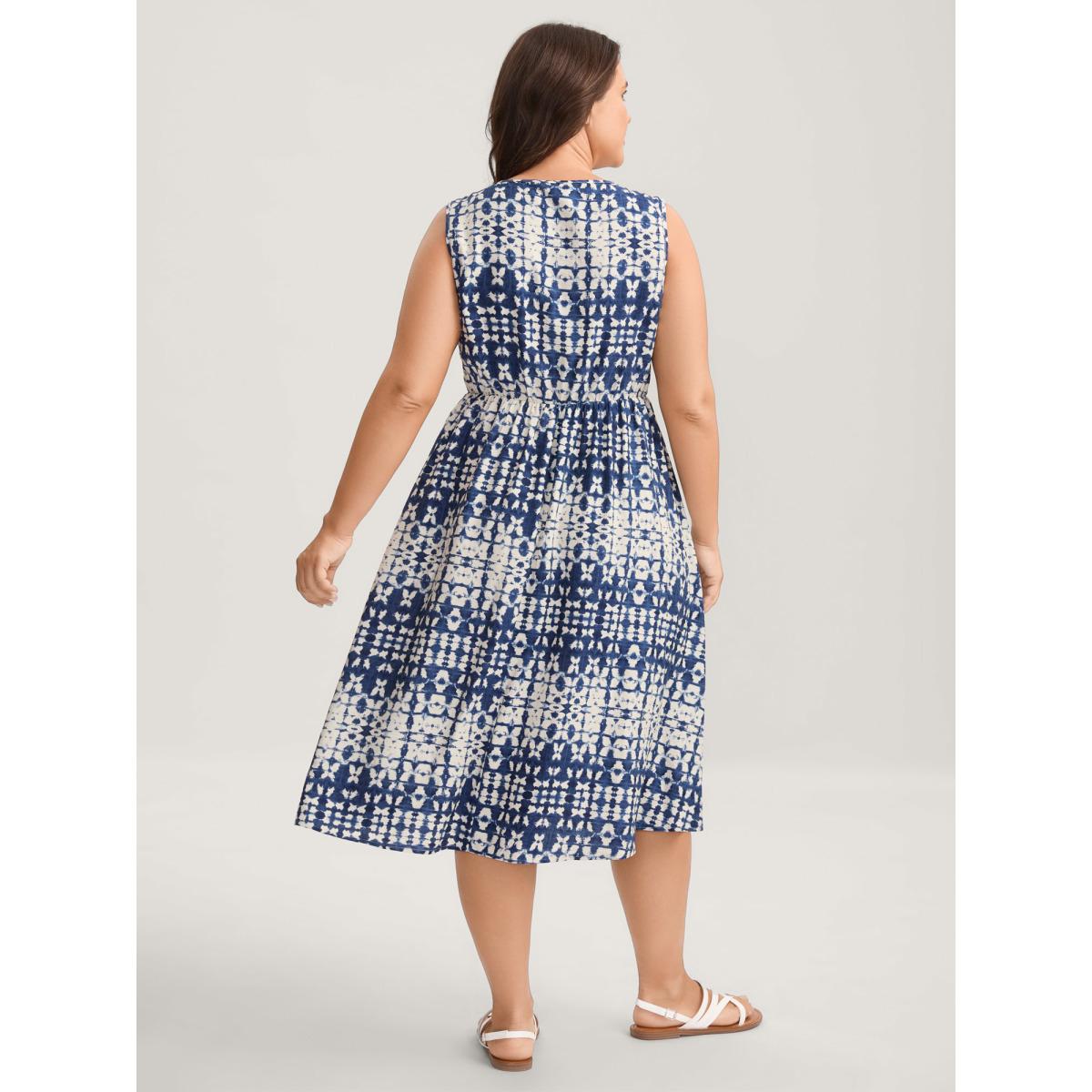 Plus Size Tie-Dye Print Neck Tie Midi Dress DarkBlue Women Round Neck Sleeveless Curvy BloomChic 30/6X Product Image