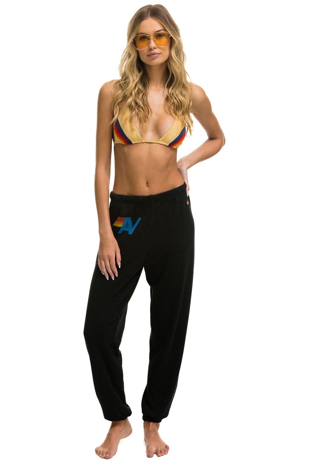 LOGO SWEATPANTS - BLACK Female Product Image