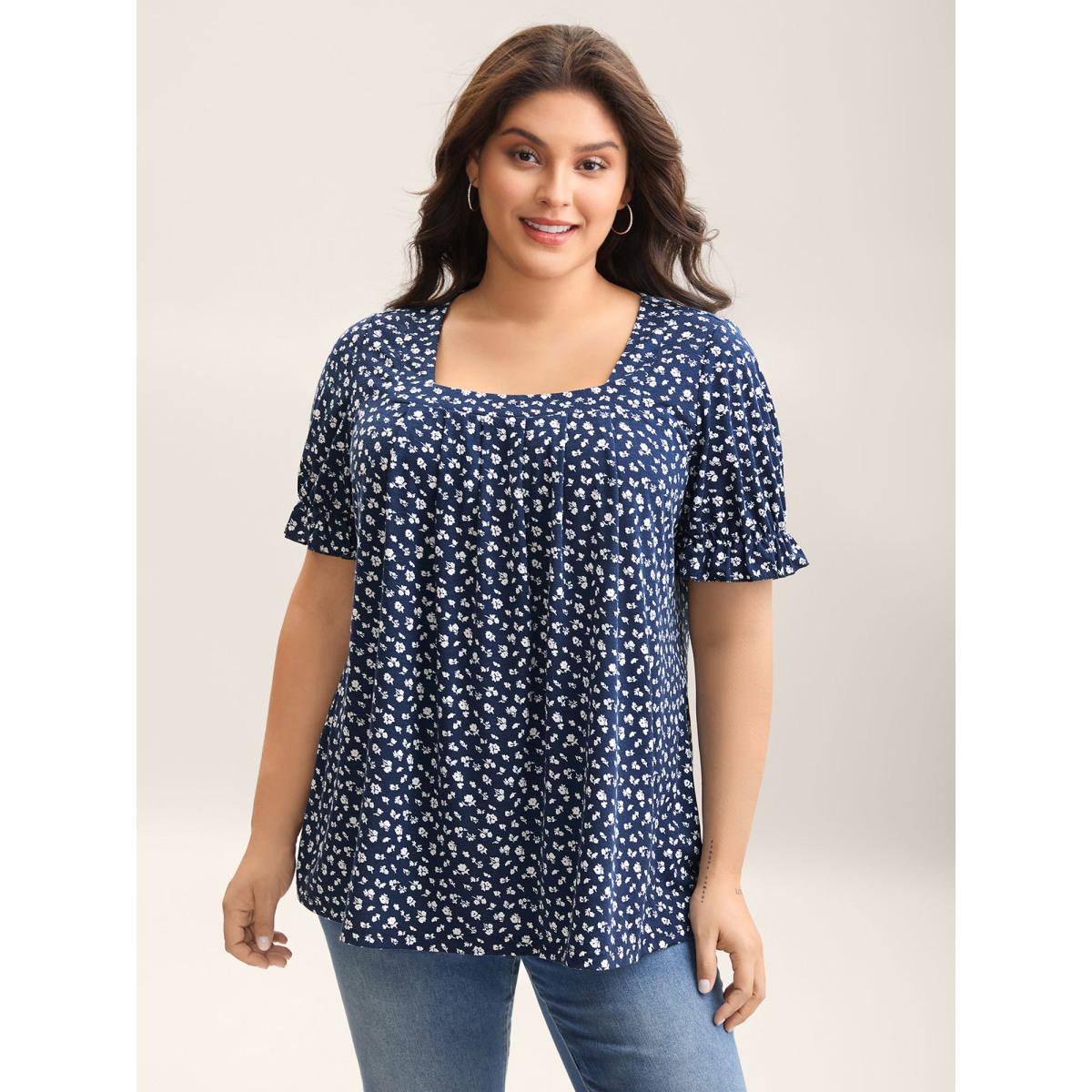 Plus Size Ditsy Floral Print Square-Neck T-Shirt Indigo Women Casual Pleated Natural Flowers Square Neck Everyday-Casual T-shirts BloomChic 26/4X Product Image