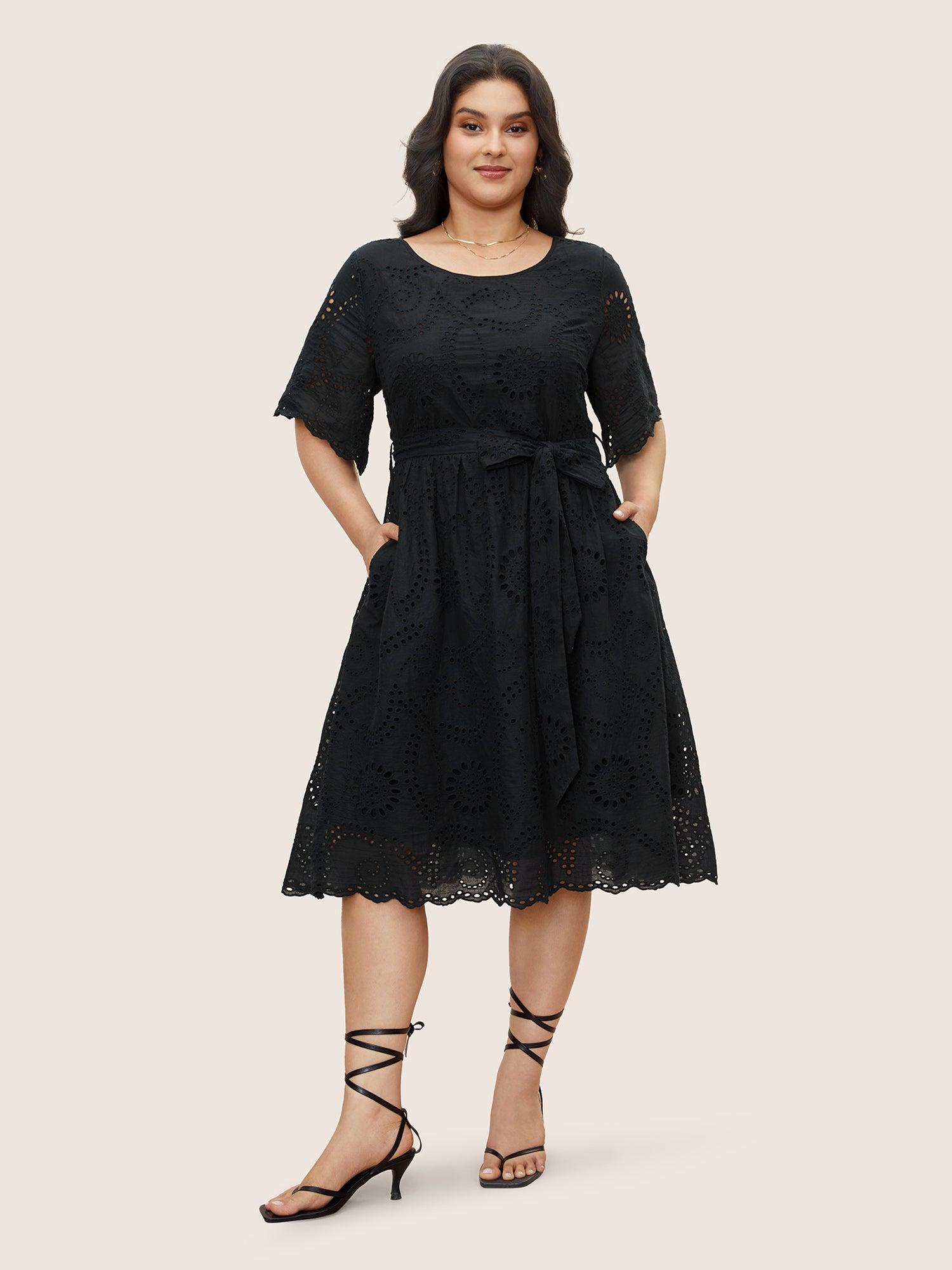 Broderie Anglaise Ruffle Sleeve Ties Dress Female Product Image