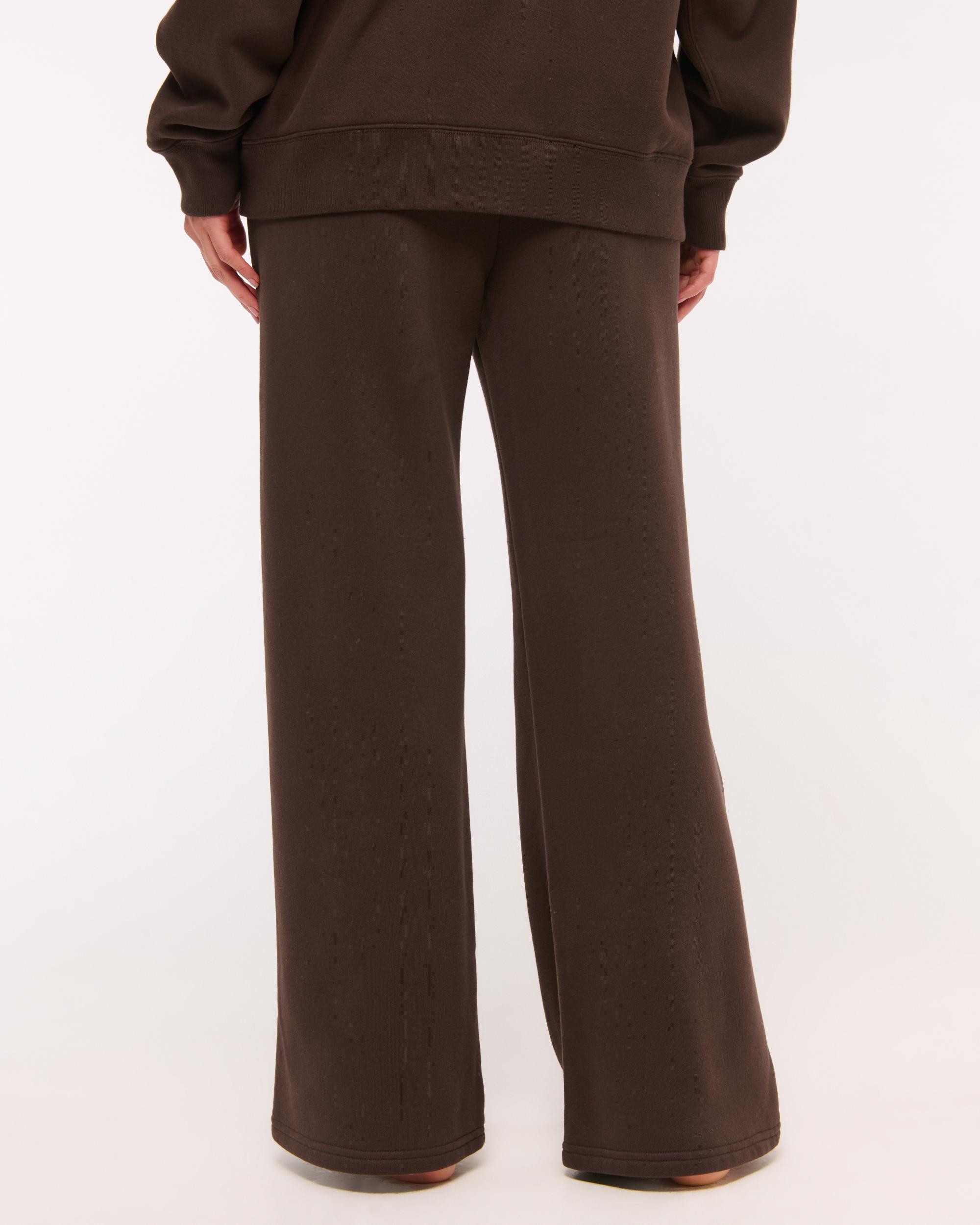 Essential Wide Leg Sunday Sweatpant Product Image