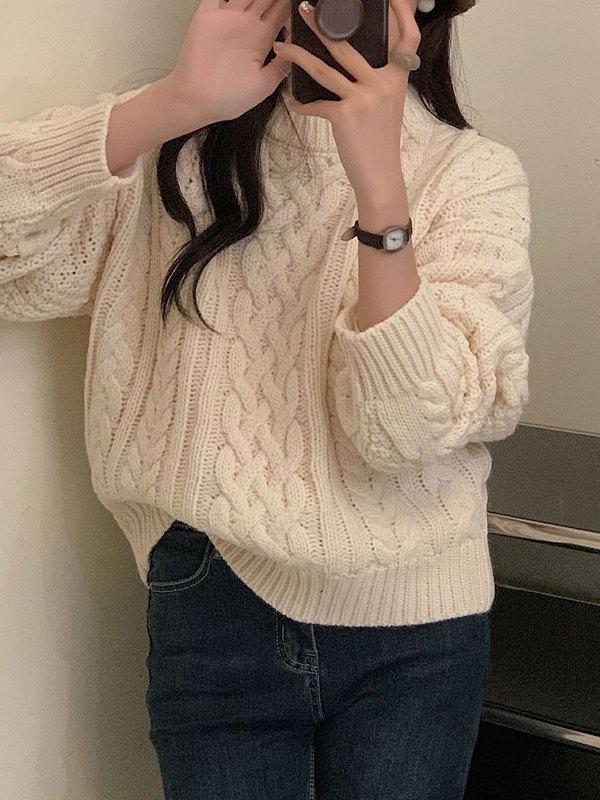 Vintage Crew Neck Cable Knit Sweater Product Image