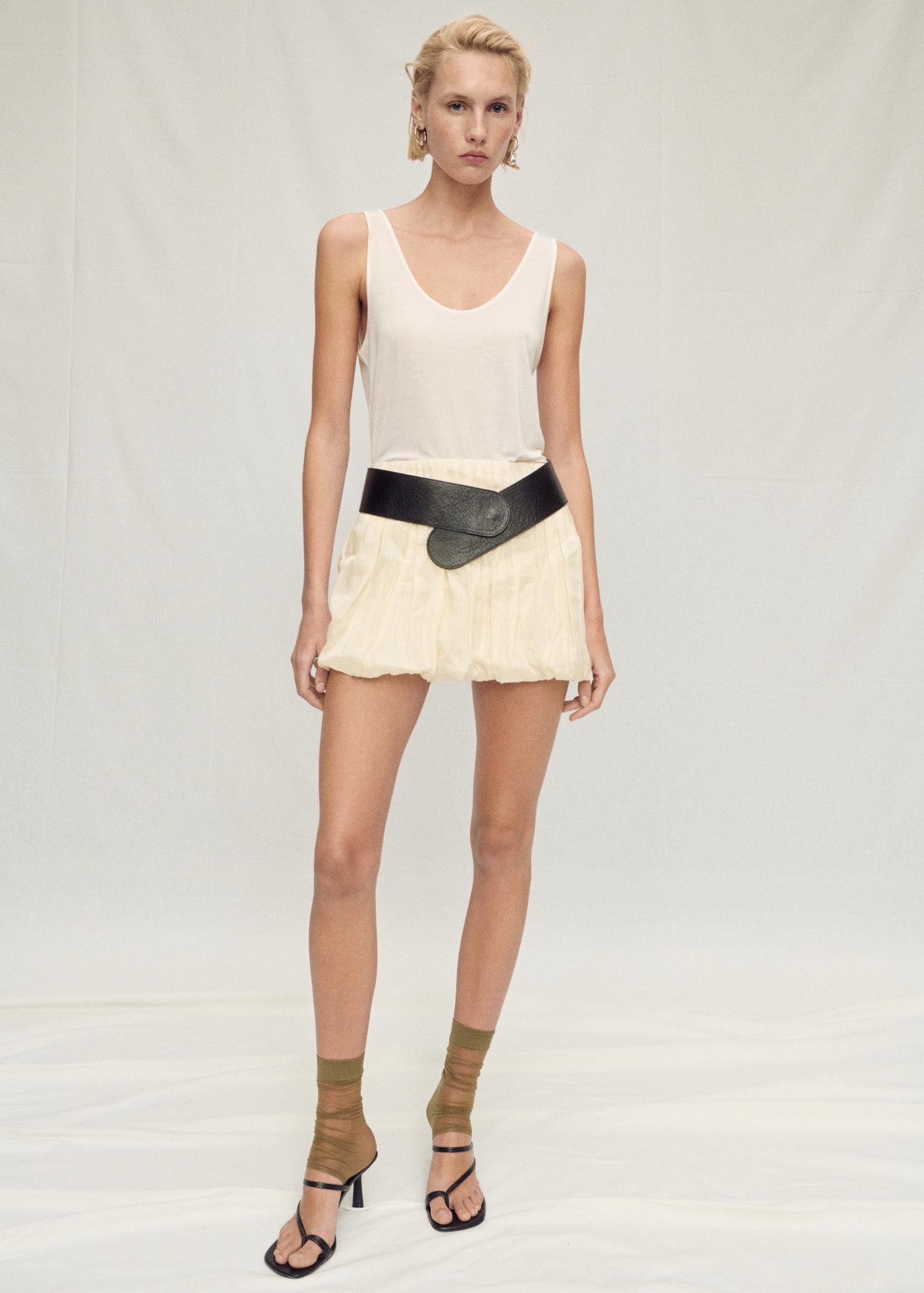 Low-neck lyocell top - Women | MANGO USA Product Image