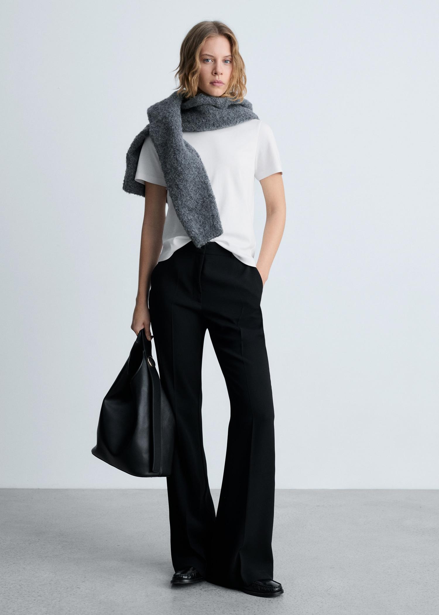 Short-sleeved cotton t-shirt - Women | MANGO USA Product Image