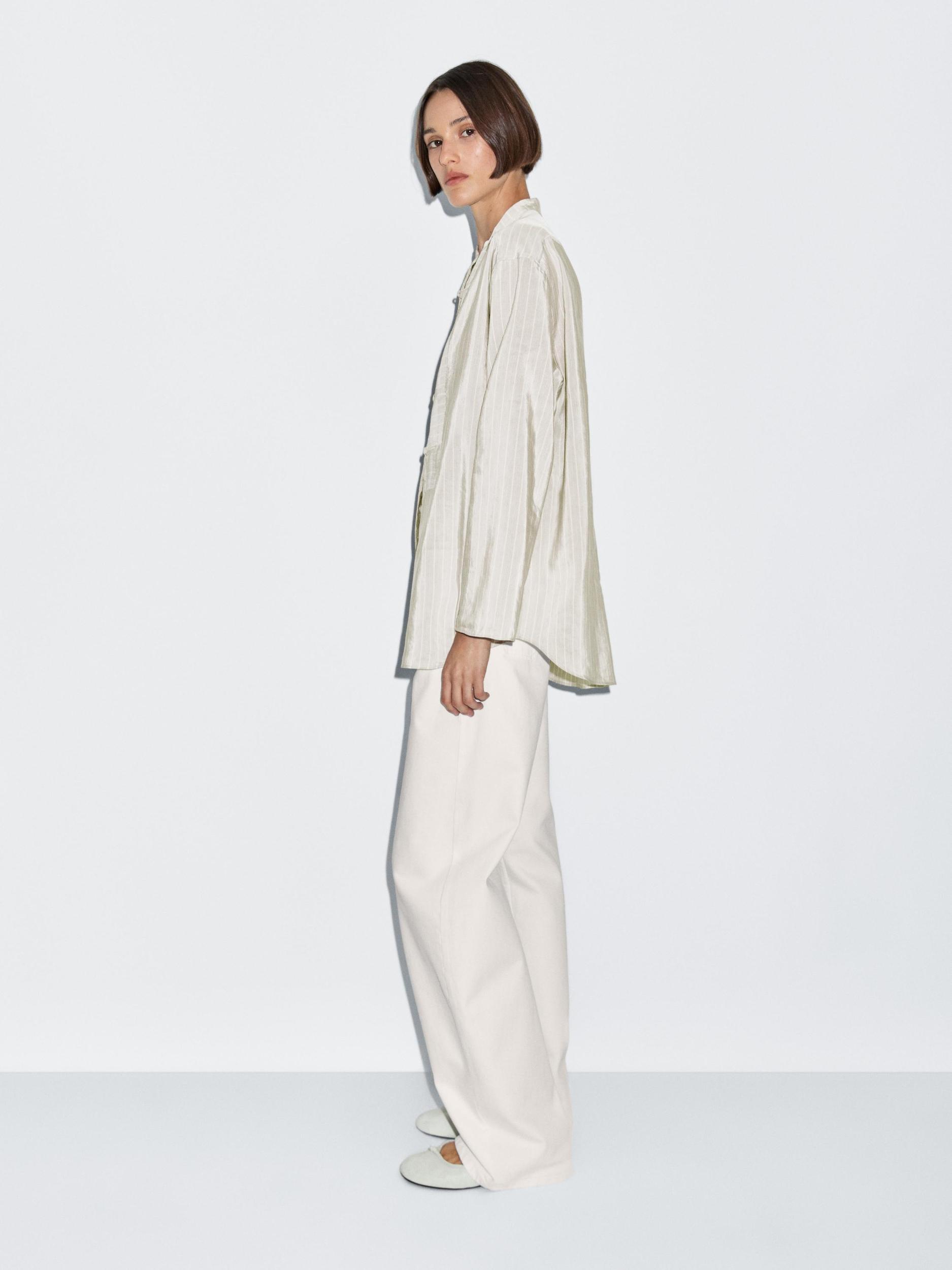 High-waist barrel fit jeans Product Image