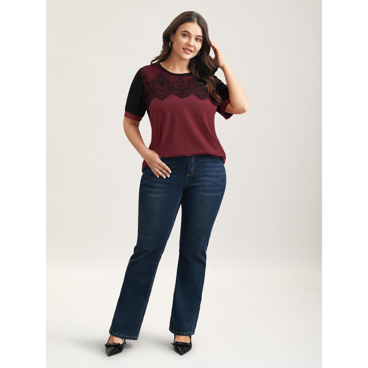 Plus Size Stretchy Scalloped Lace Color Contrast T-Shirt Aegean Women Timeless Contrast Round Neck Elegant T-shirts BloomChic 26/4X Product Image