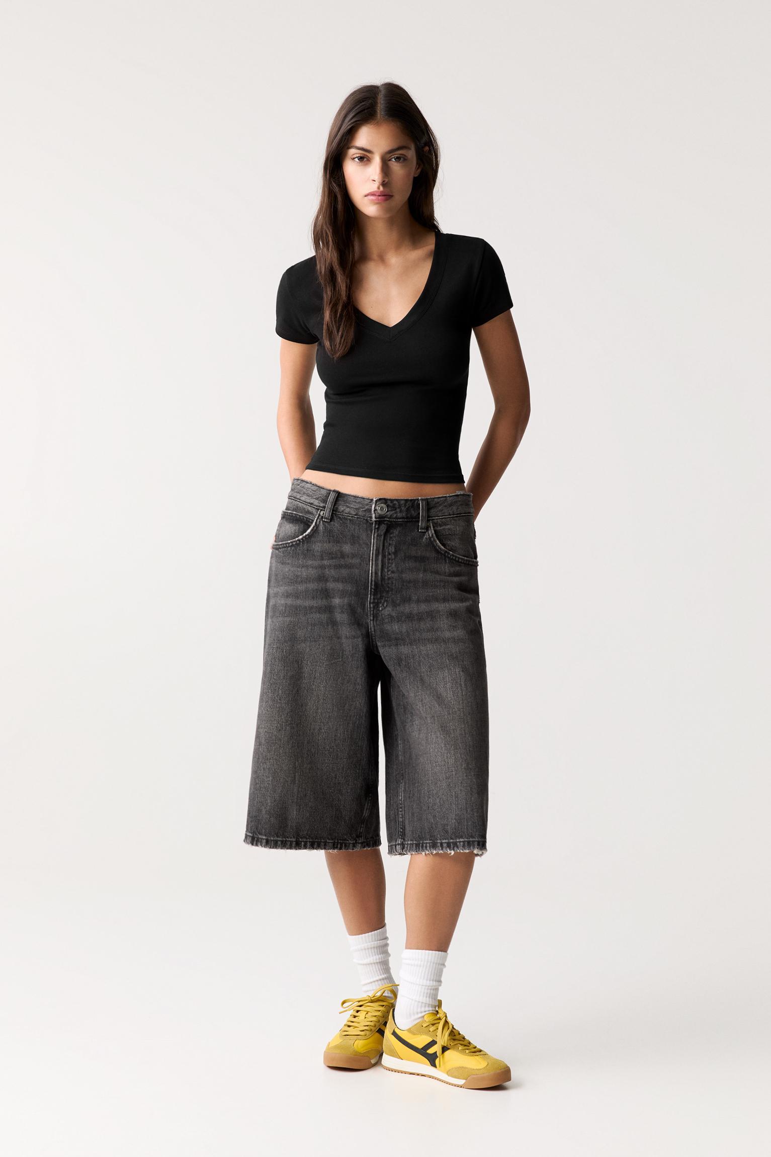 V-neck top Product Image